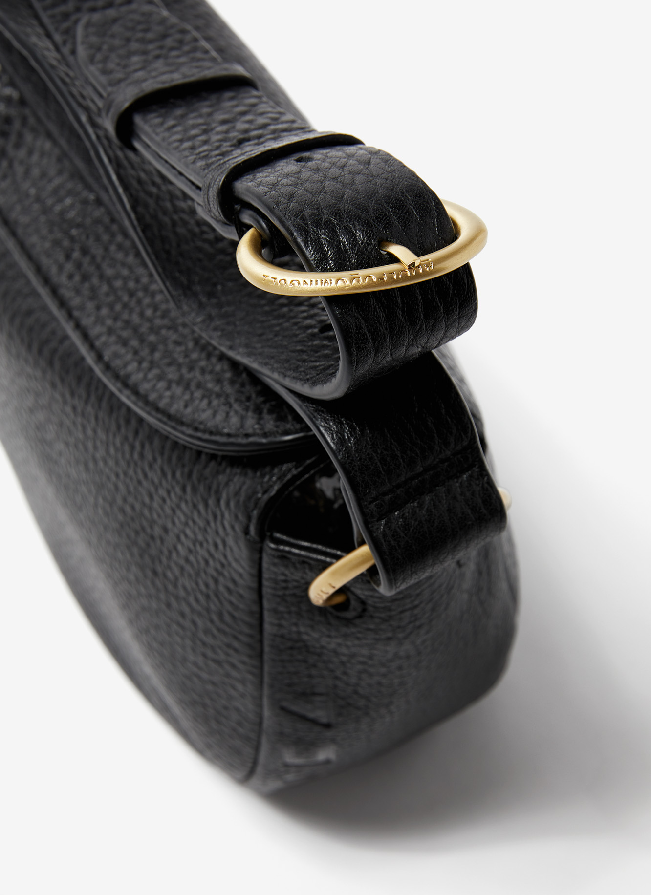 Bolso de colgar en piel grano image number 2