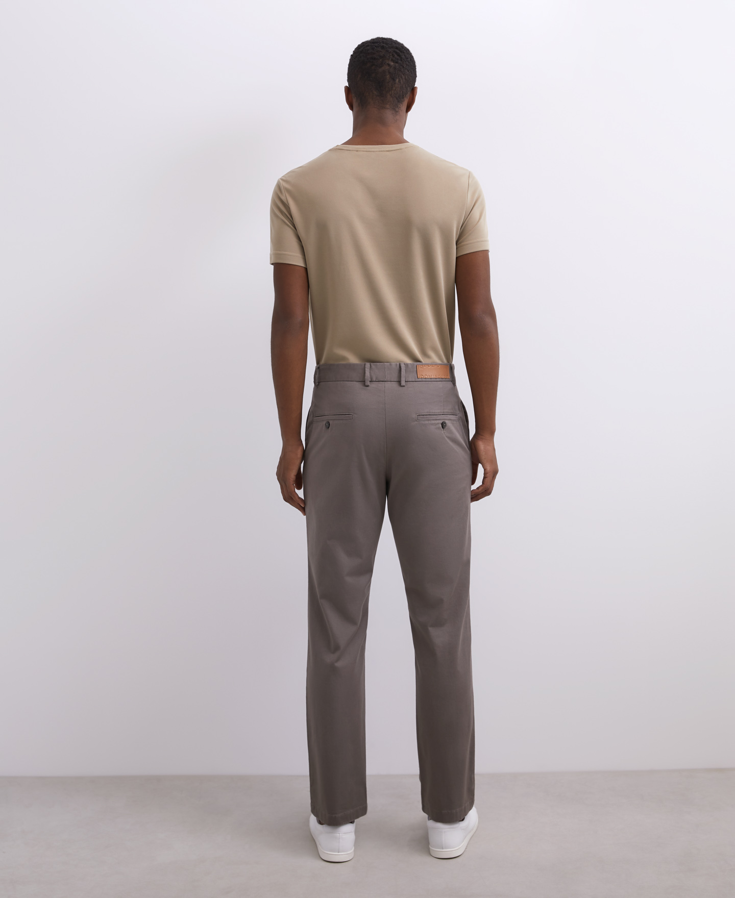 Elastic cotton chino trousers image number 1