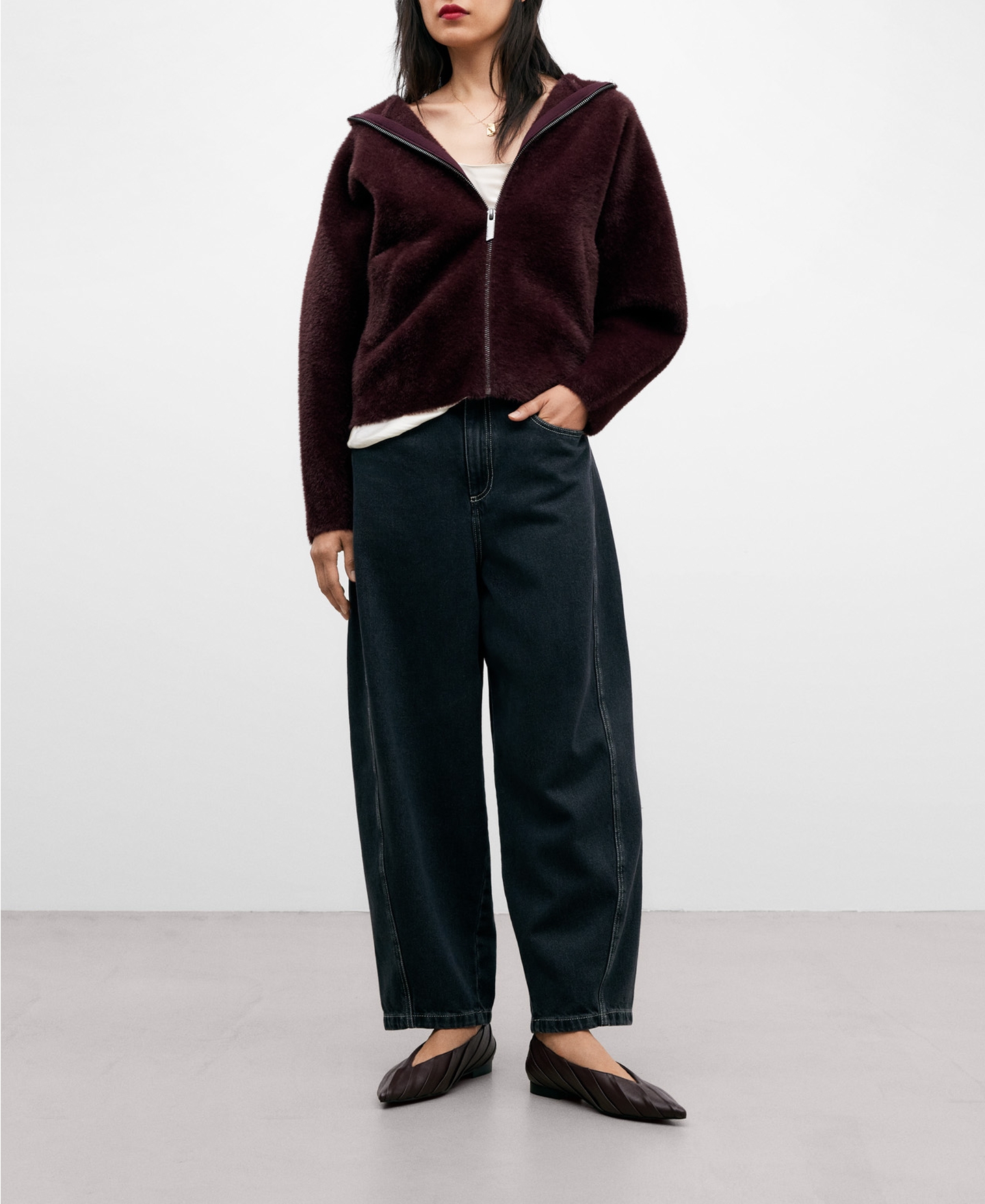 Burgundy fleece hoodie for women image number 1