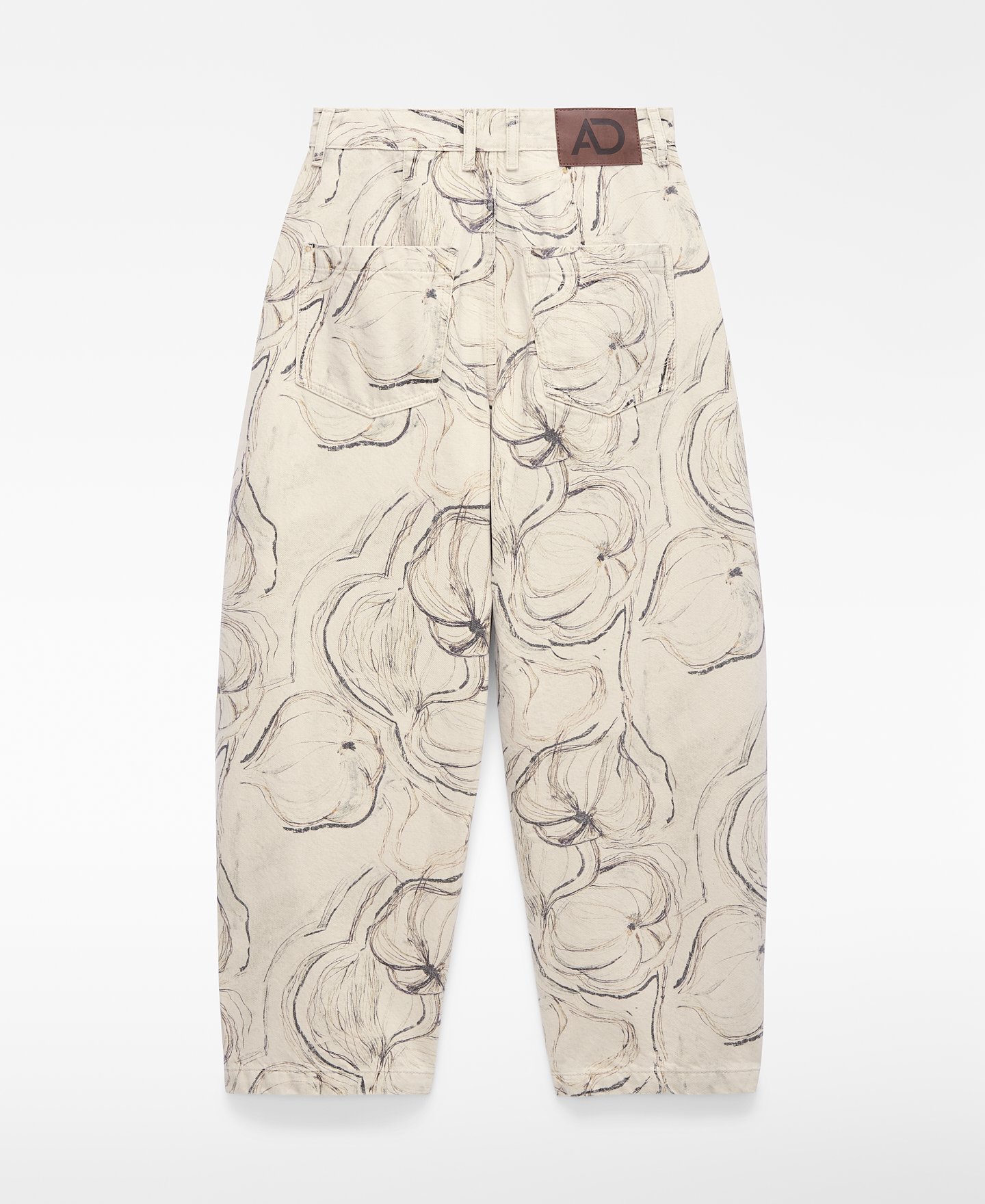 Pantal&oacute;n barrel fit denim estampado image number 5