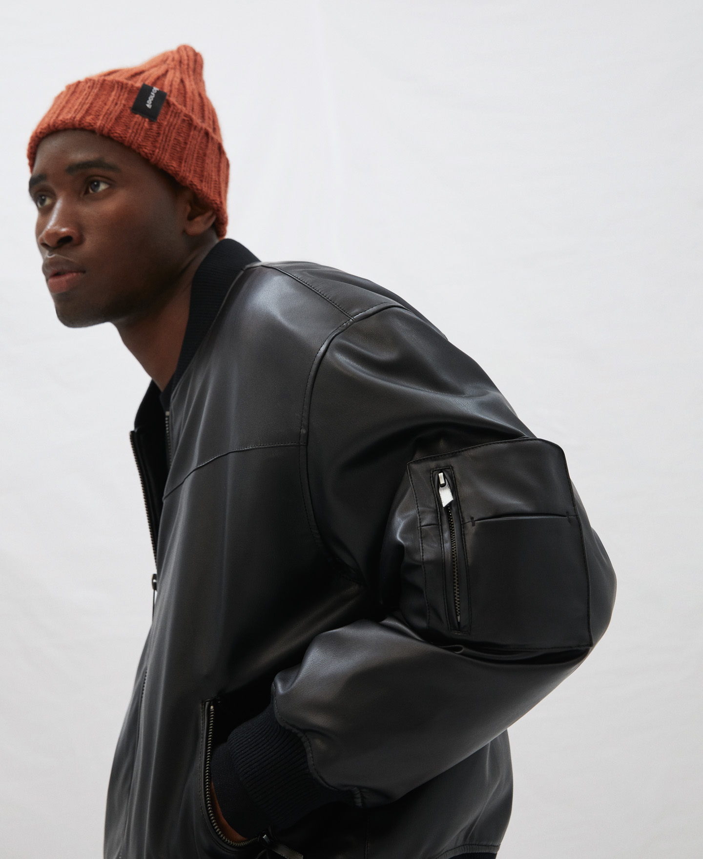 Bomber oversize textura piel image number 0