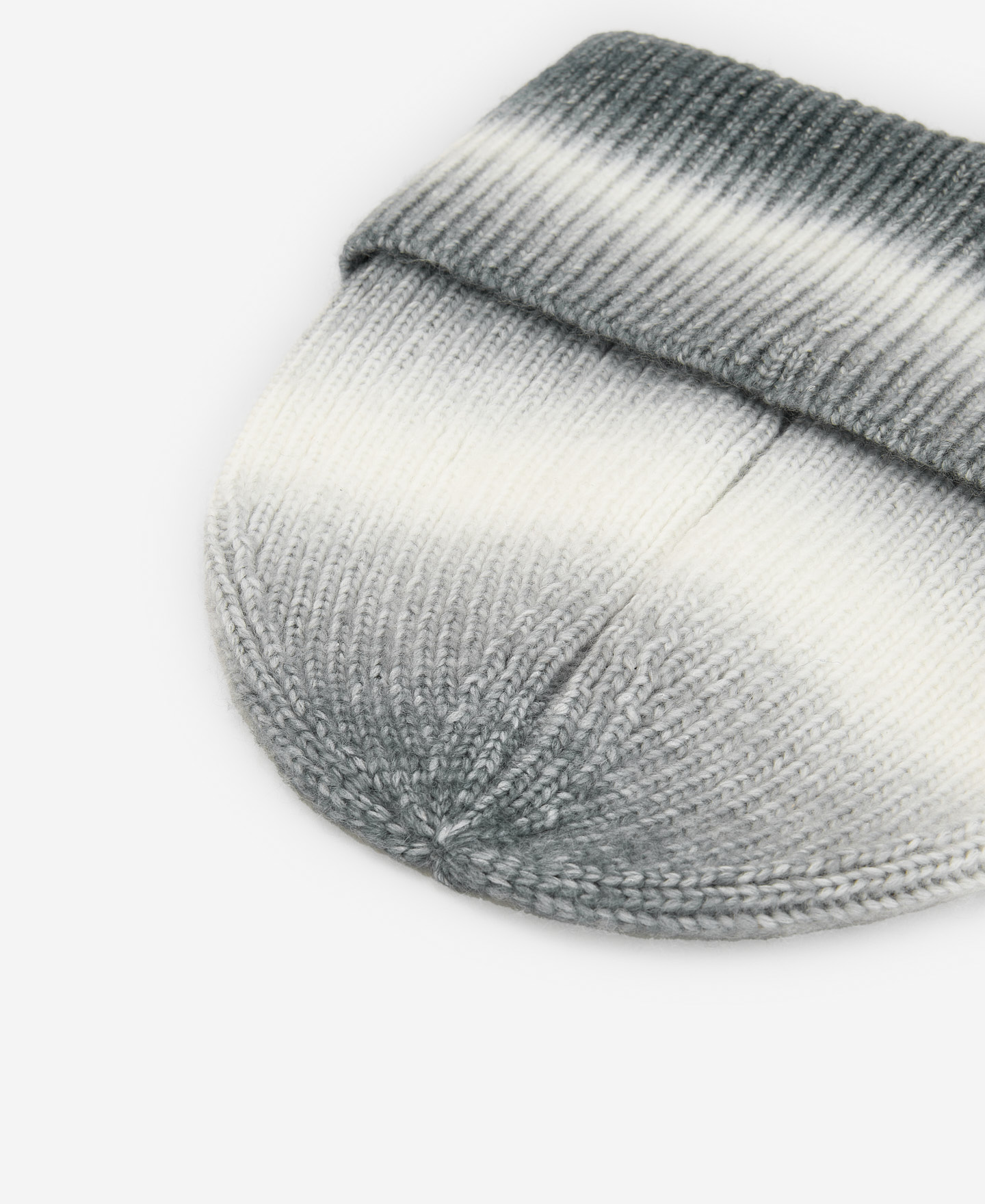 Beanie efecto degradado image number 2