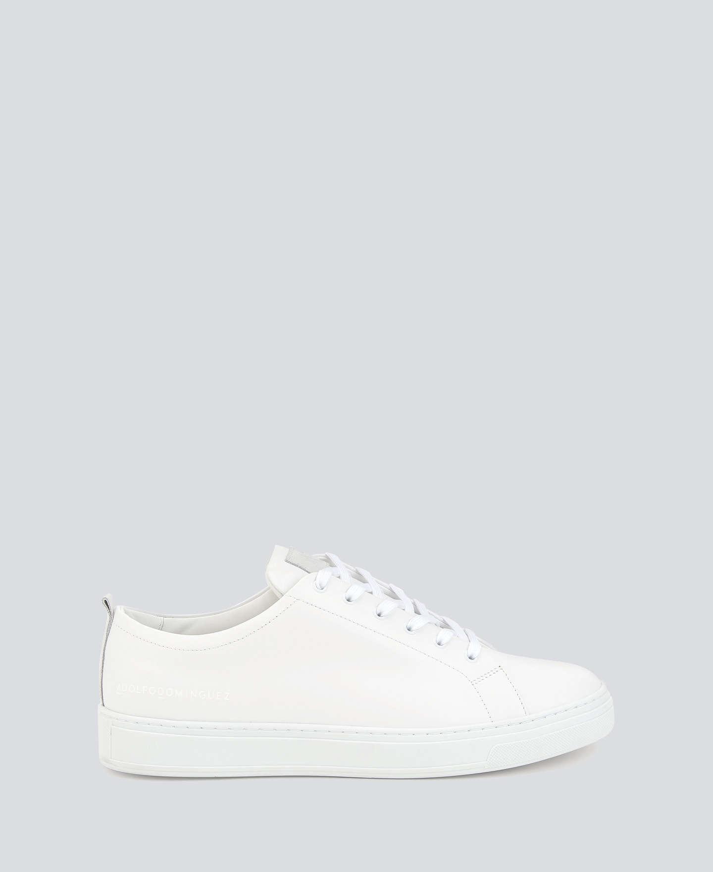 Men's white sneaker image number 0