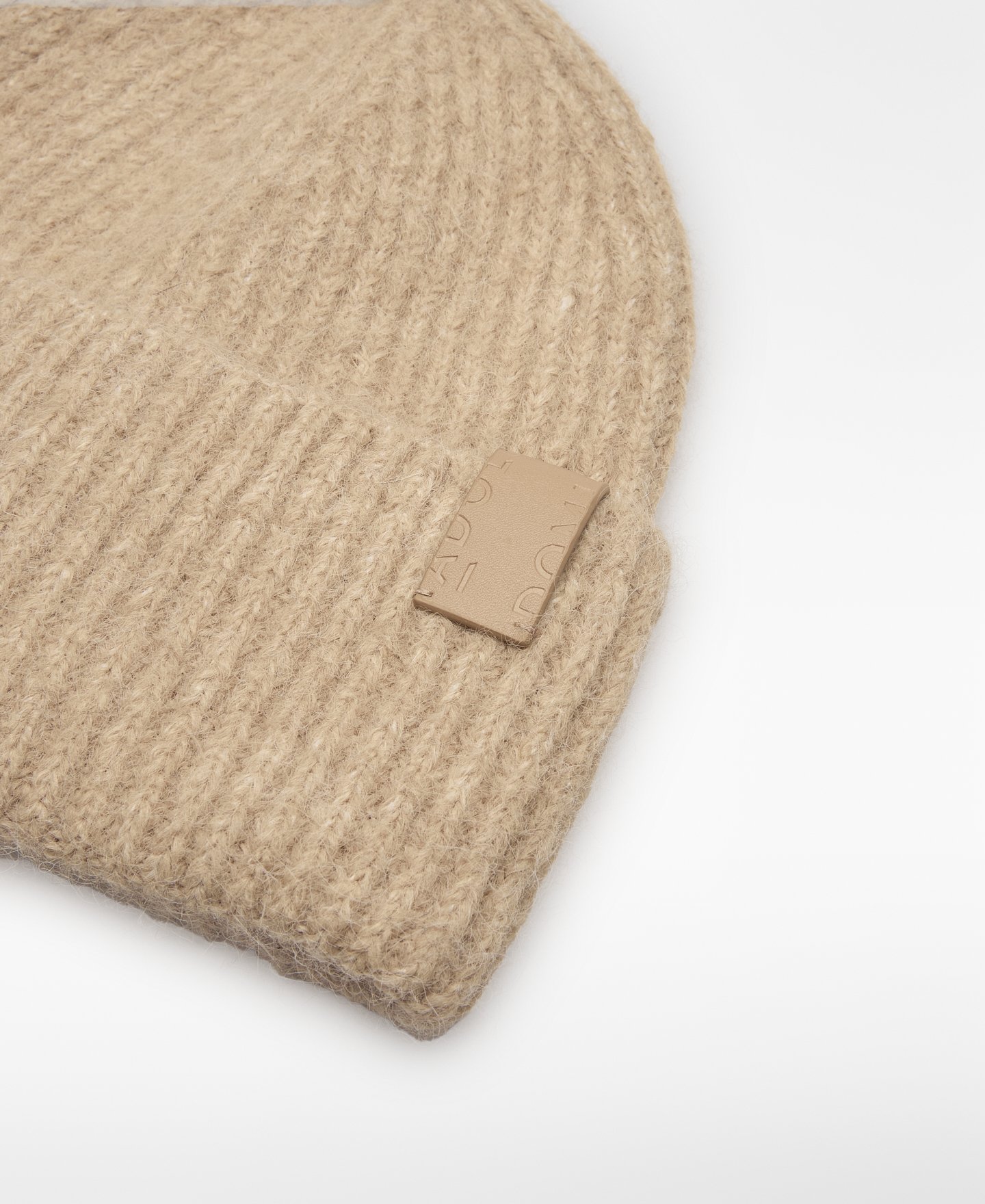 Gorro beanie punto canalé mujer image number 1