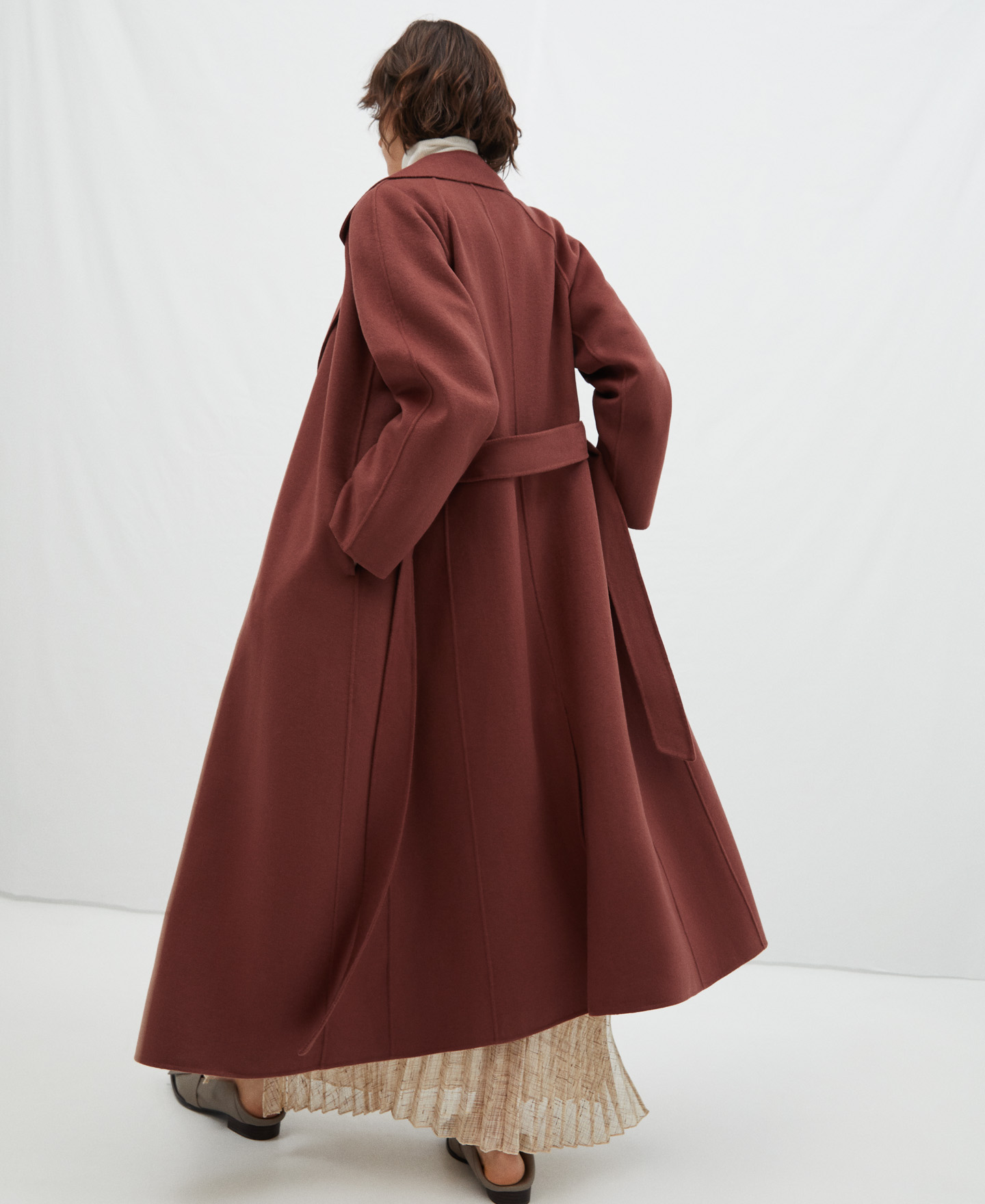Merino wool travel coat image number 2