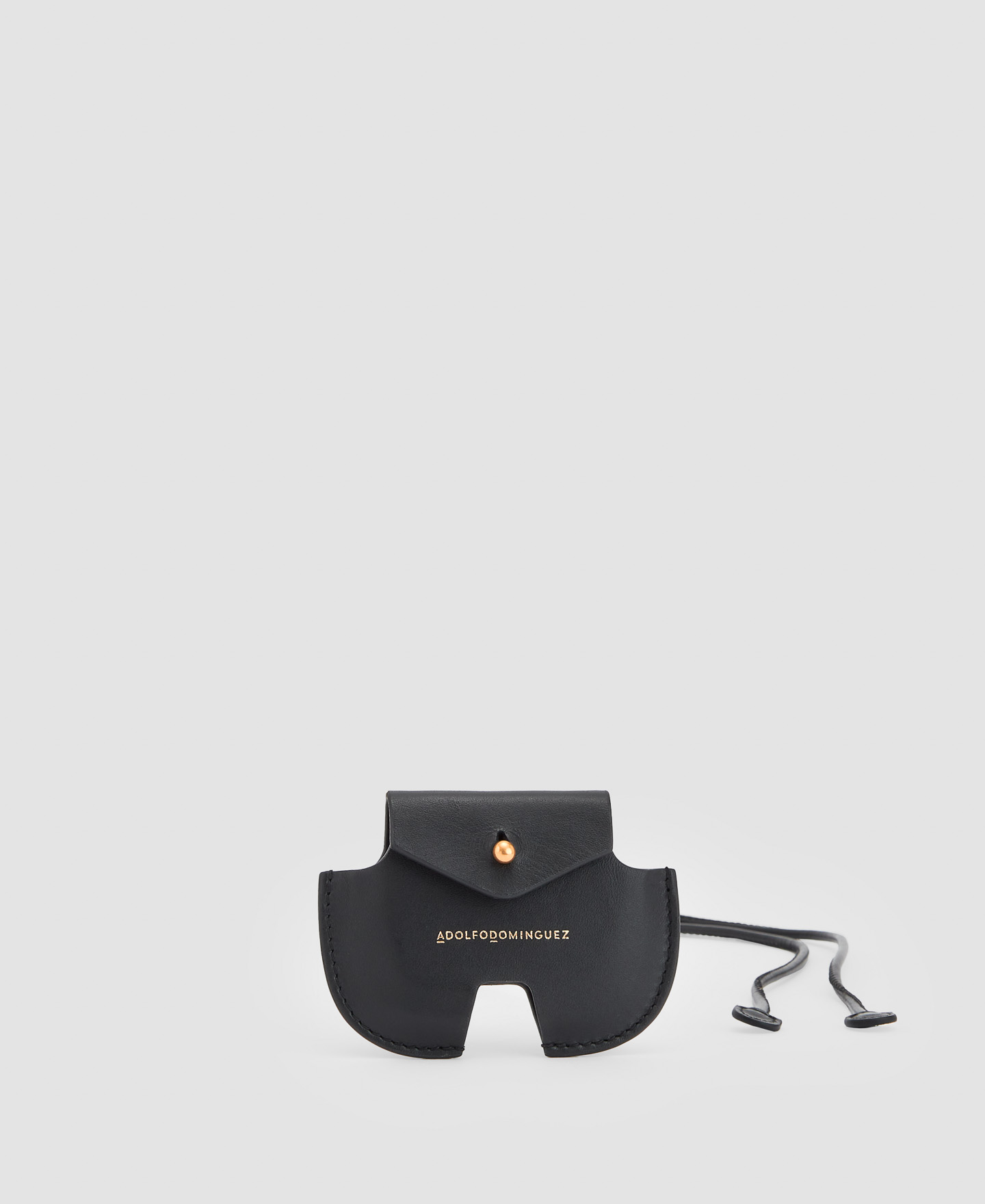 Vachetta leather airpods case image number 0
