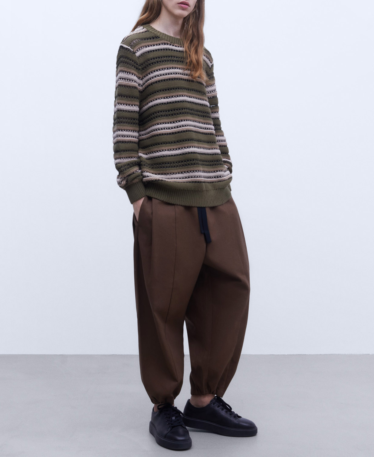 Striped structure crew neck sweater image number 1