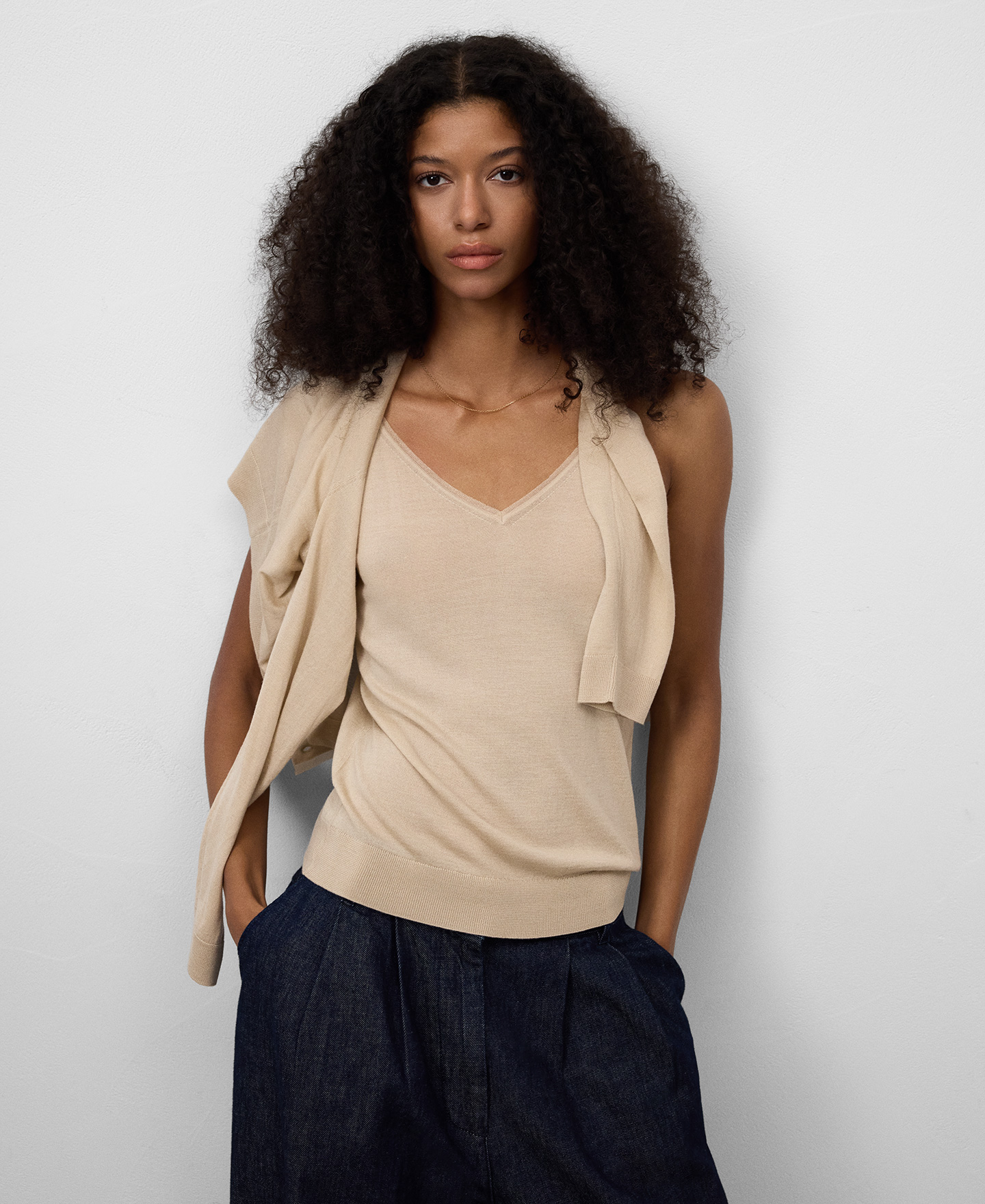 Top semi-transparent en maille pour femme image number 3