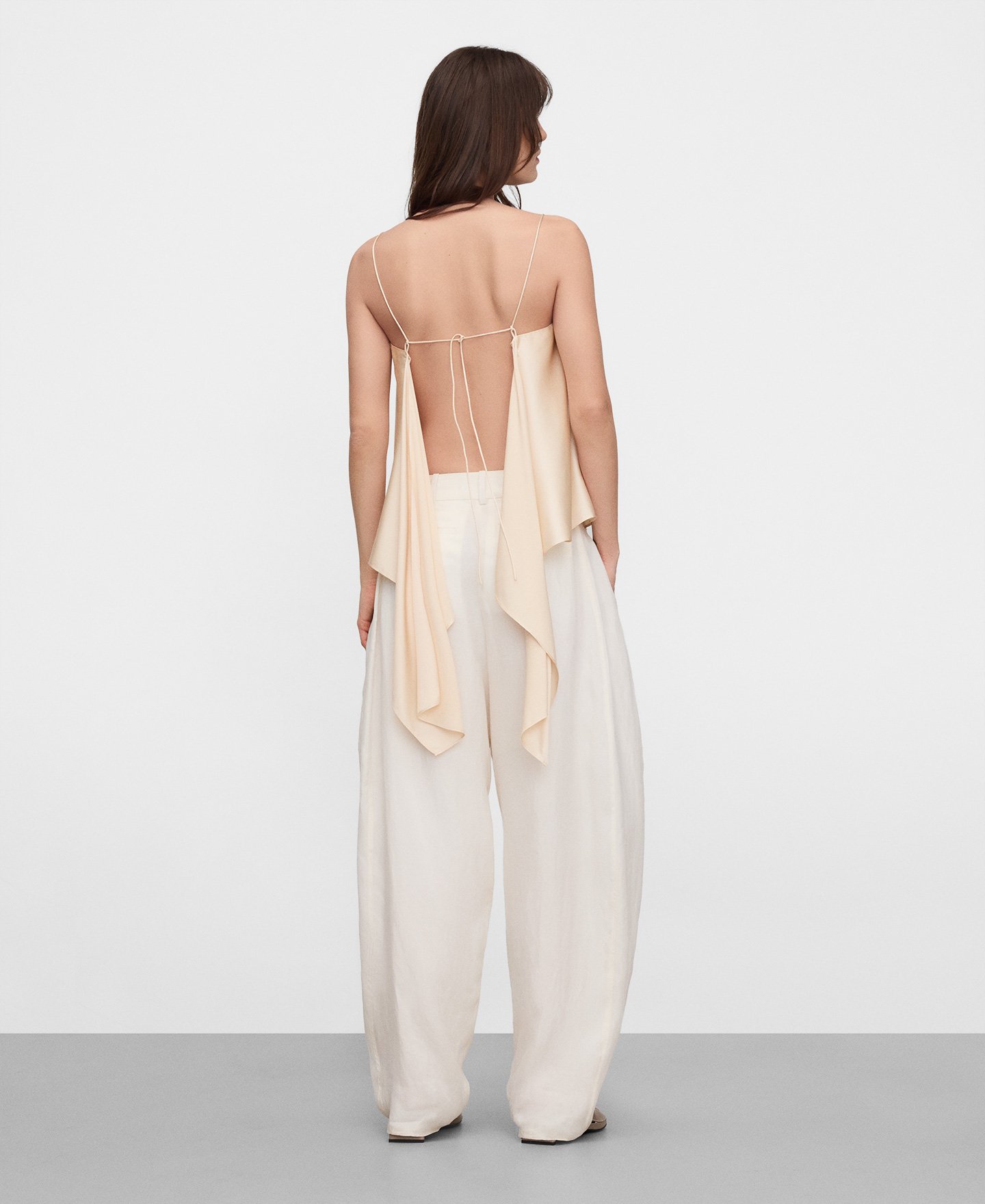 Tope acetinado com al&ccedil;as tipo colmeia image number 2