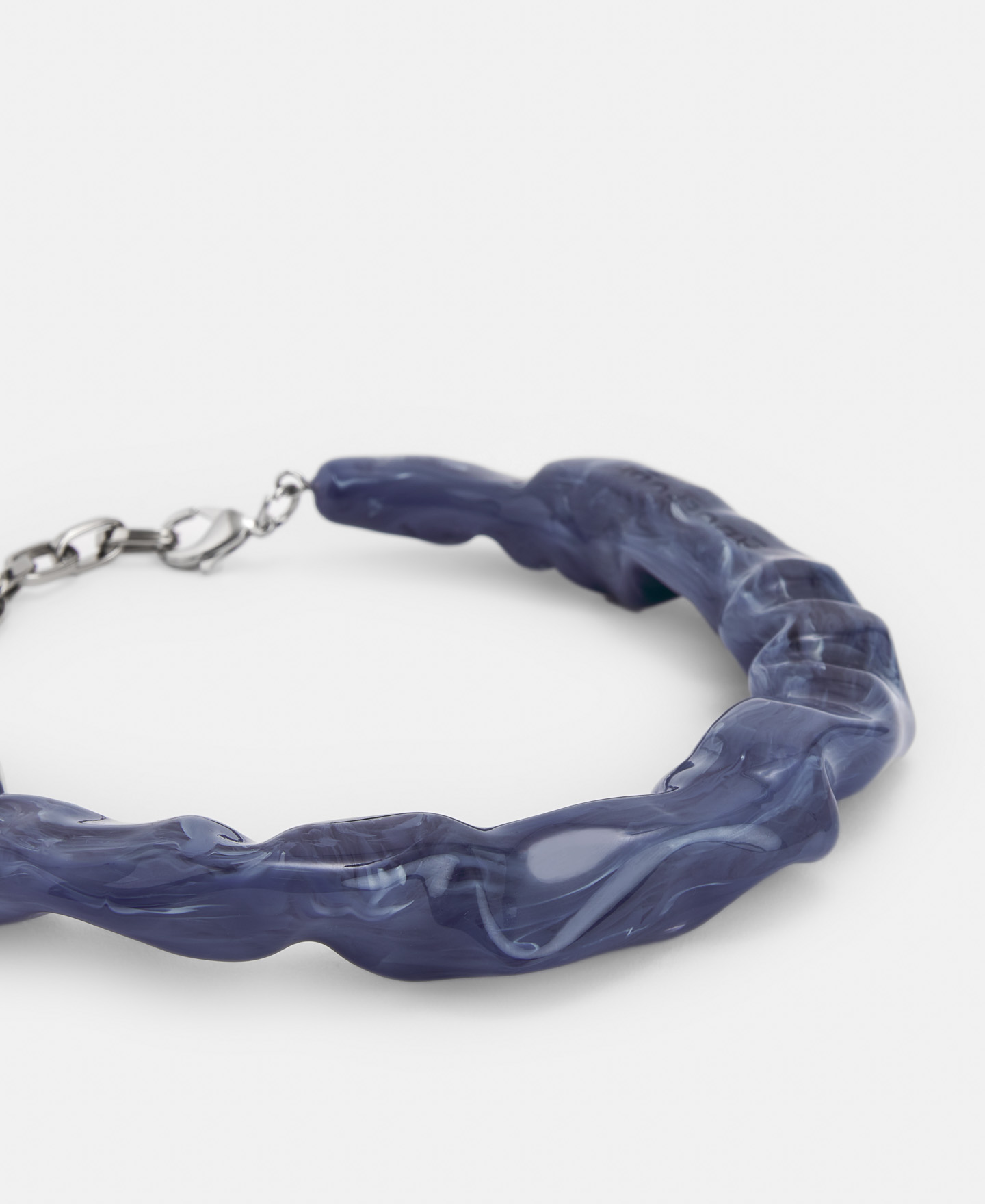 Resin volumetric necklace image number 1