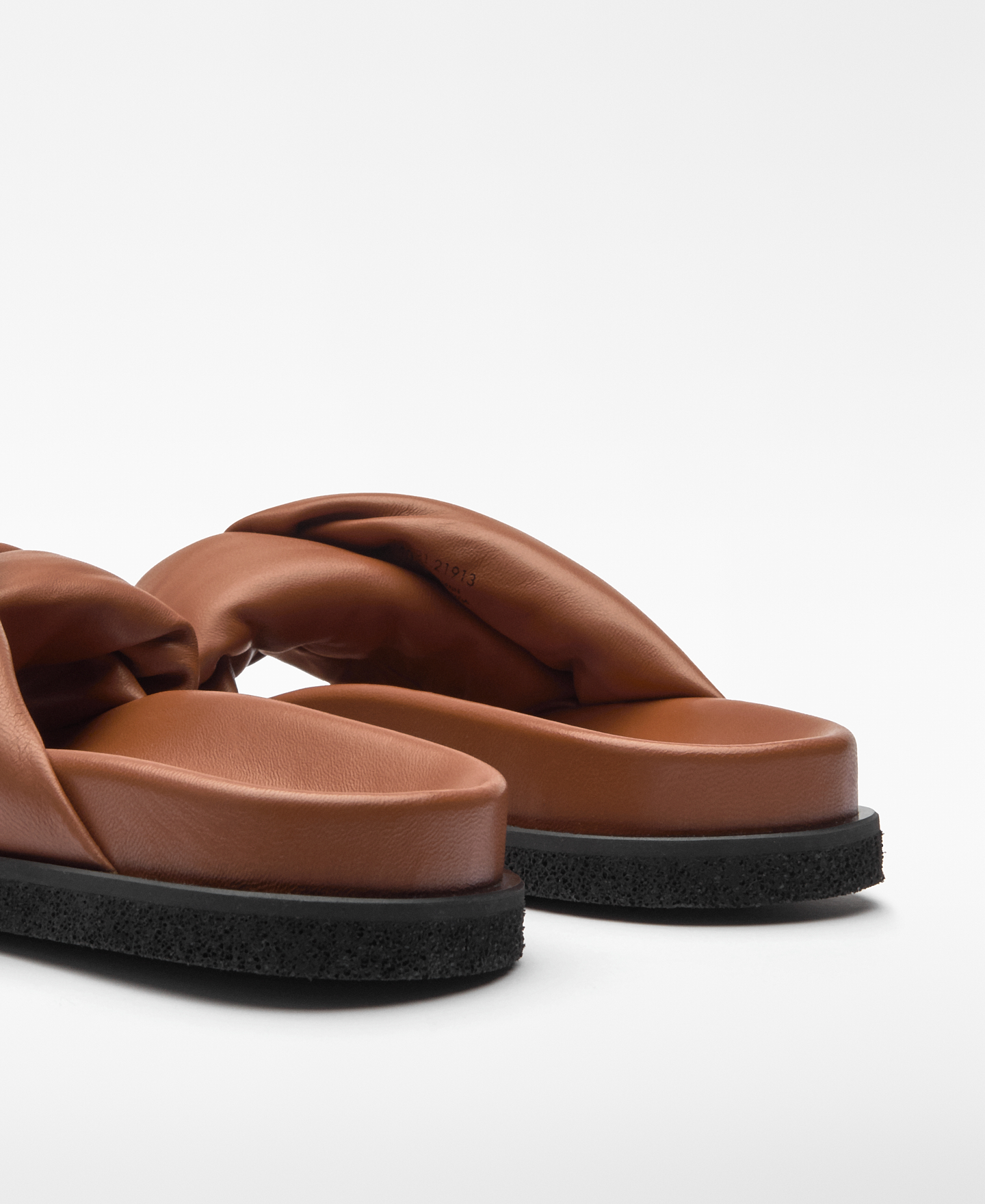 Padded leather straps sandal woman image number 1
