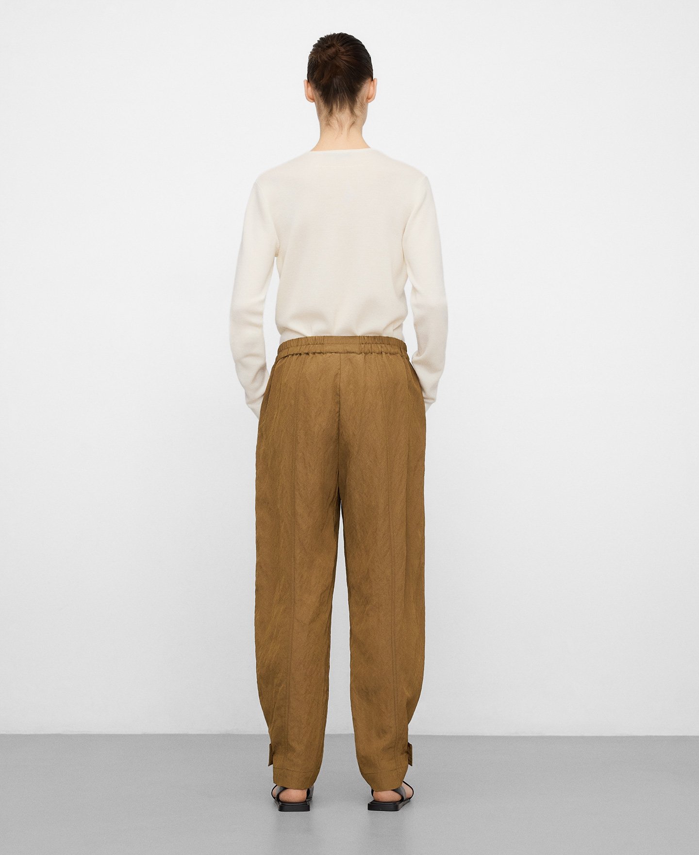 Wrinkled Jogginghose image number 2