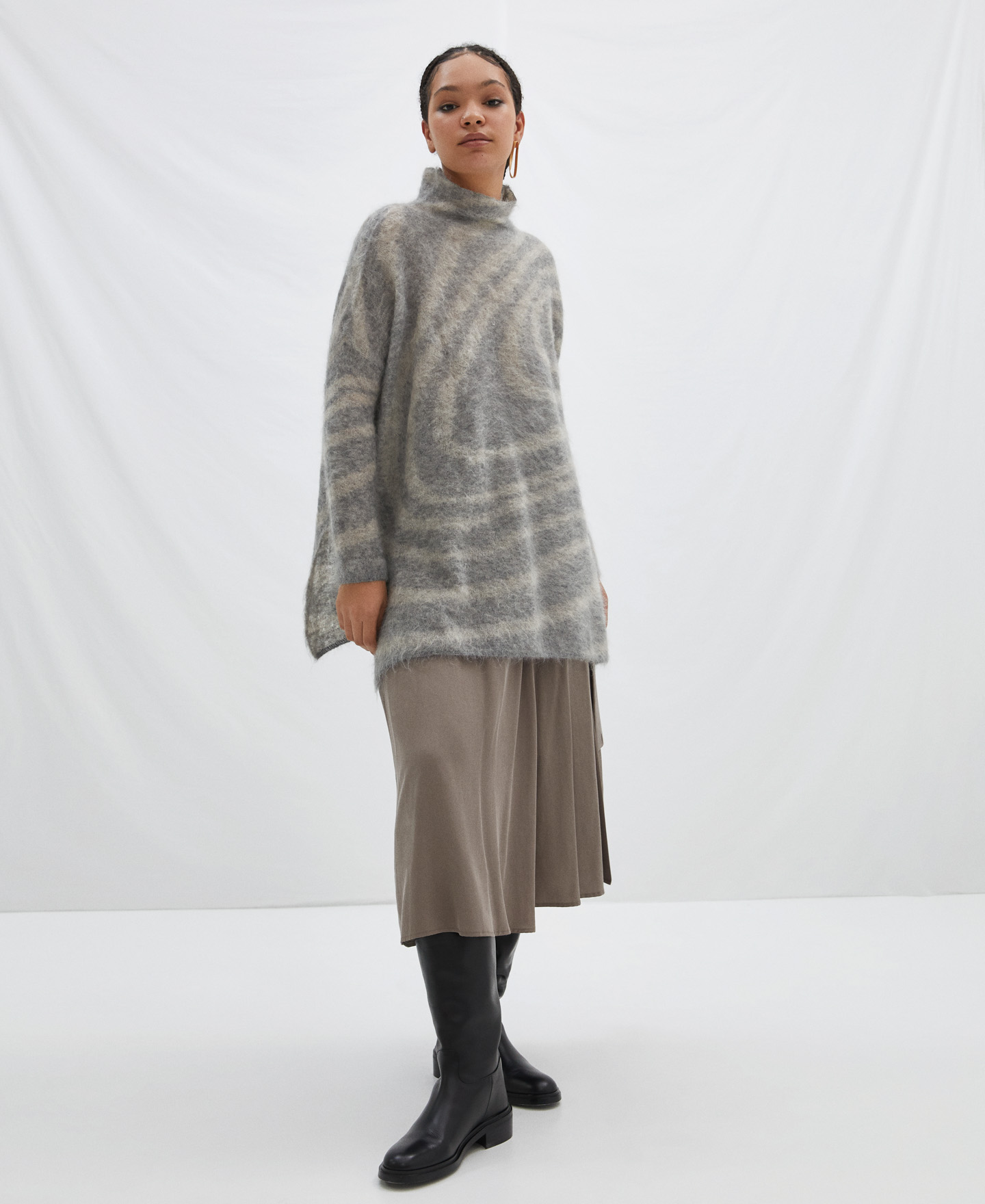Oversize sweater with spiral print image number 1