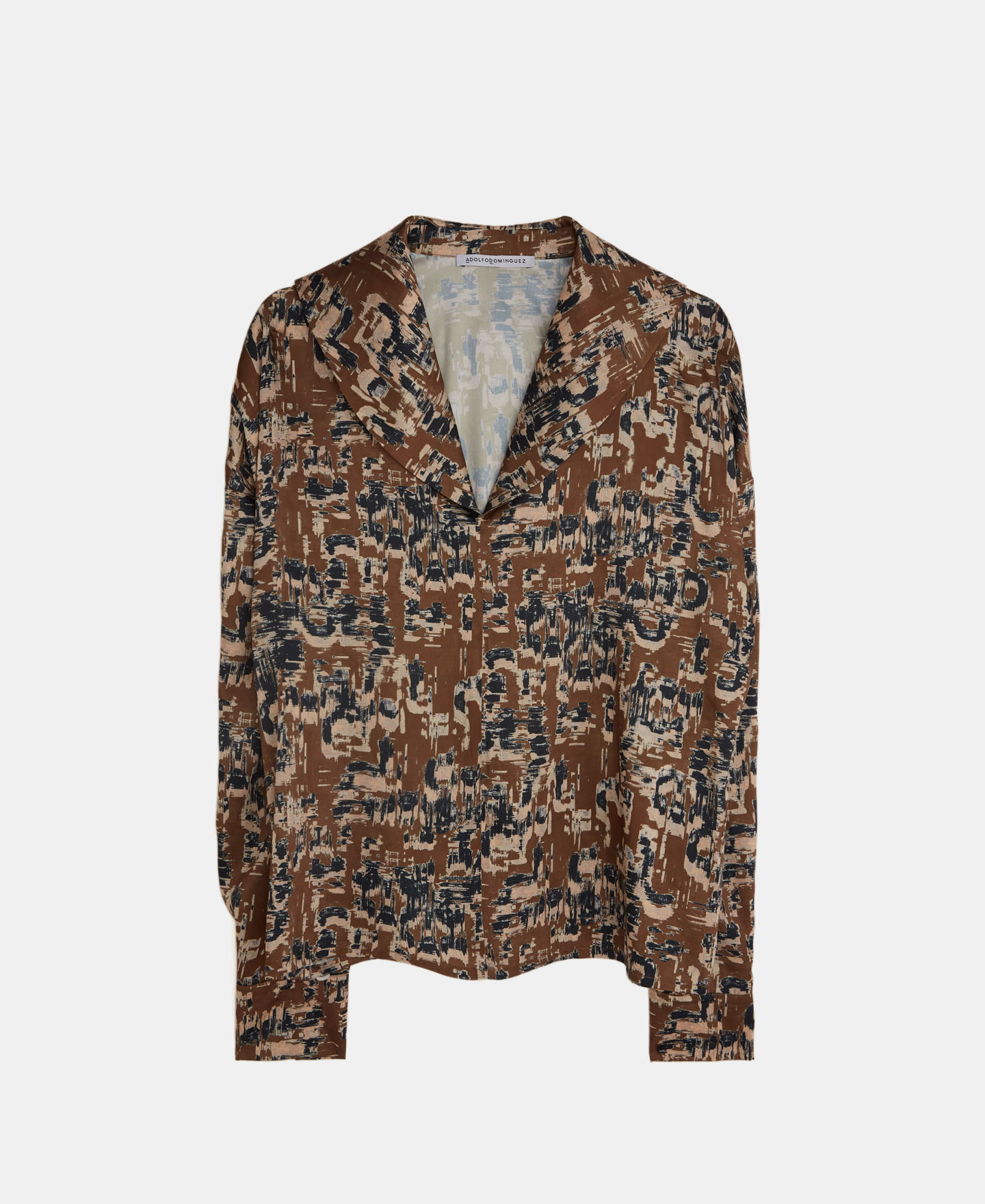Camisa estampada cuello shawl image number 4