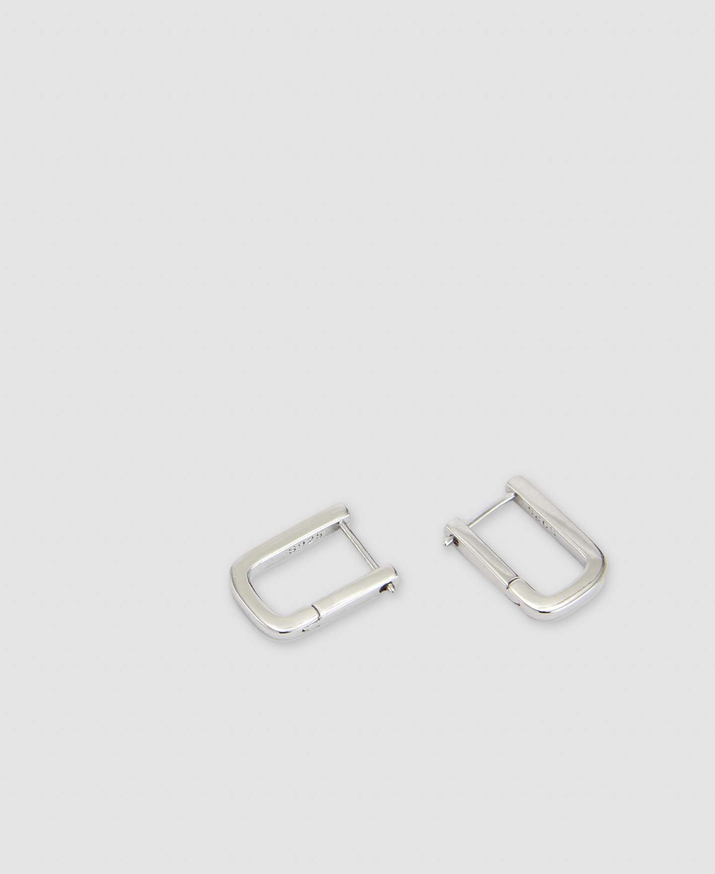 Basic quadrangular silver earring image number 1