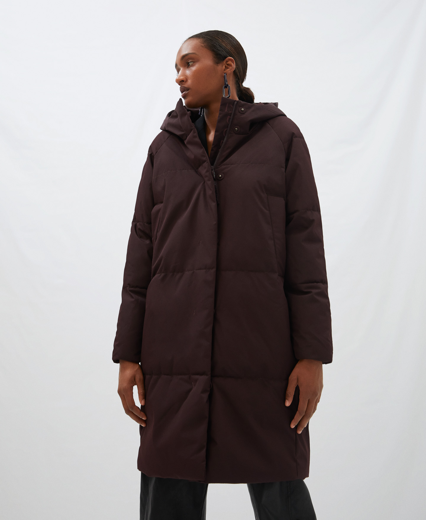 Long padded jacket with hood image number 0