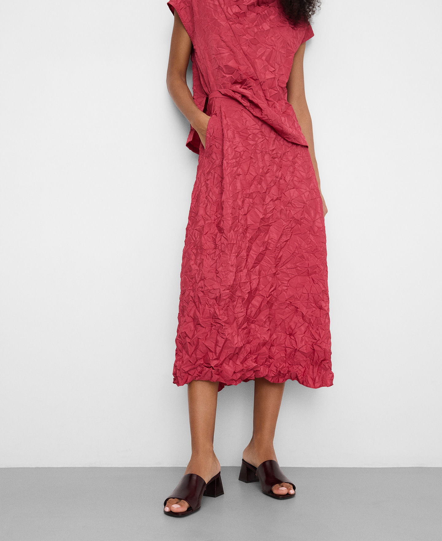 Wrinkled-effect satin midi skirt image number 0