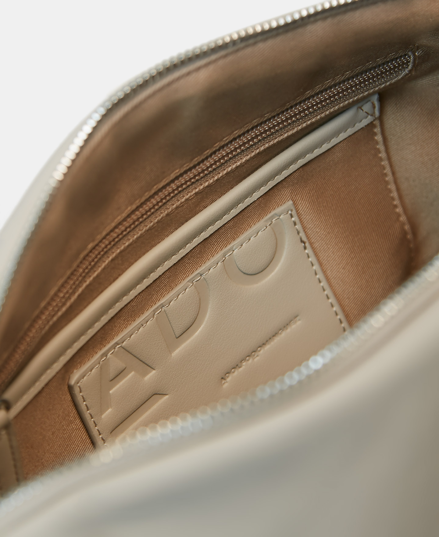 Recycled polyester shoulder bag image number 2