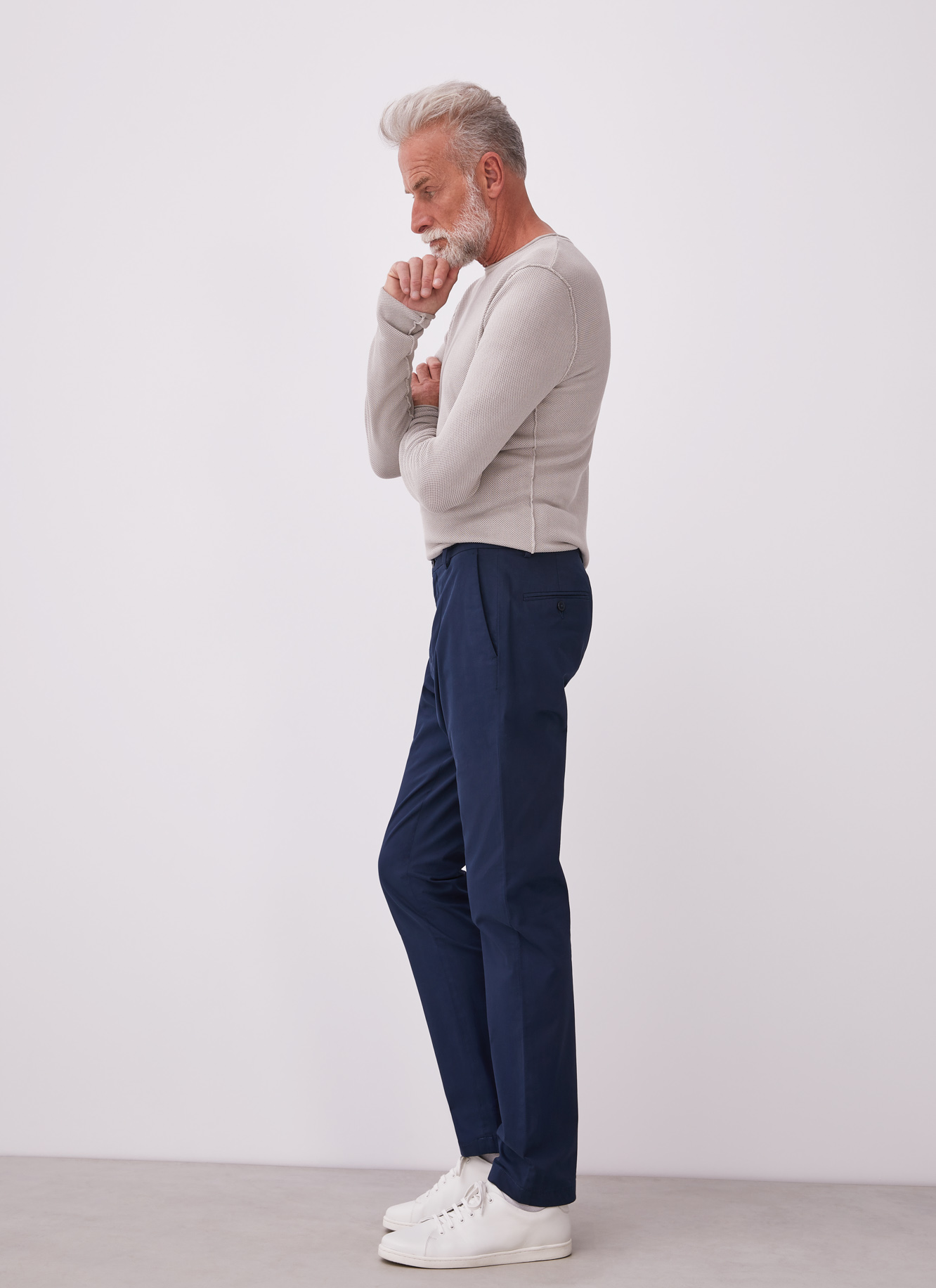 Elastic cotton trousers image number 2