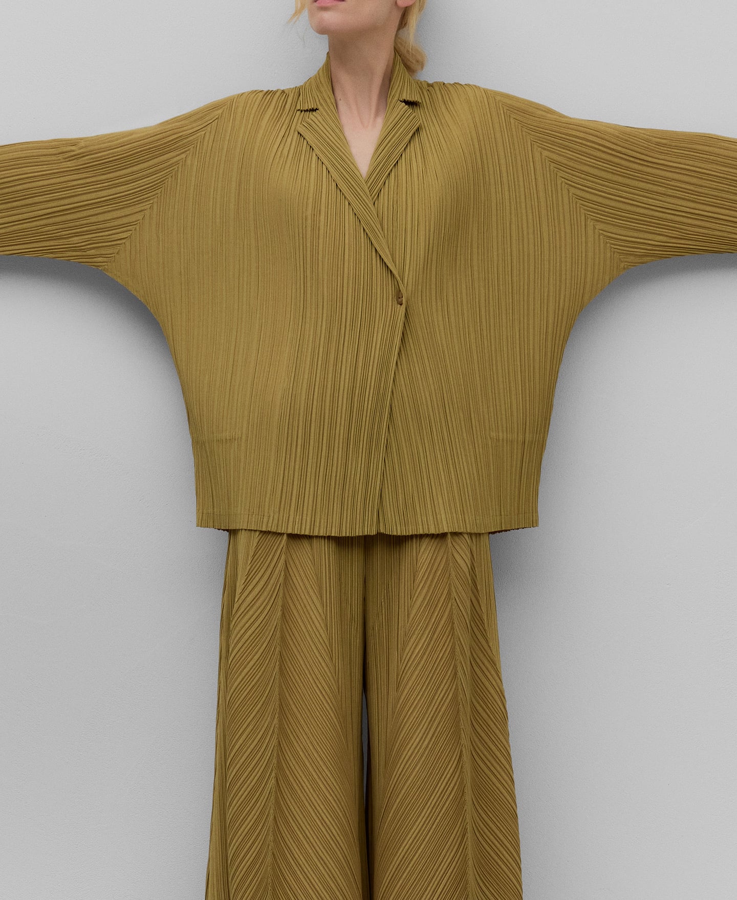 Green crinkle long blazer woman image number 3