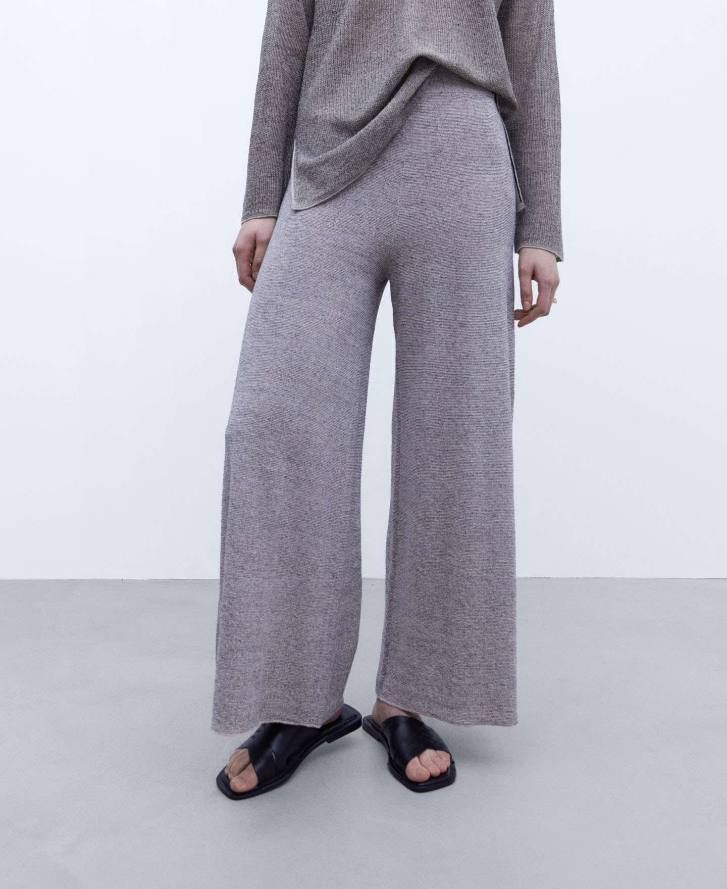 Wide leg knitted trousers image number 0