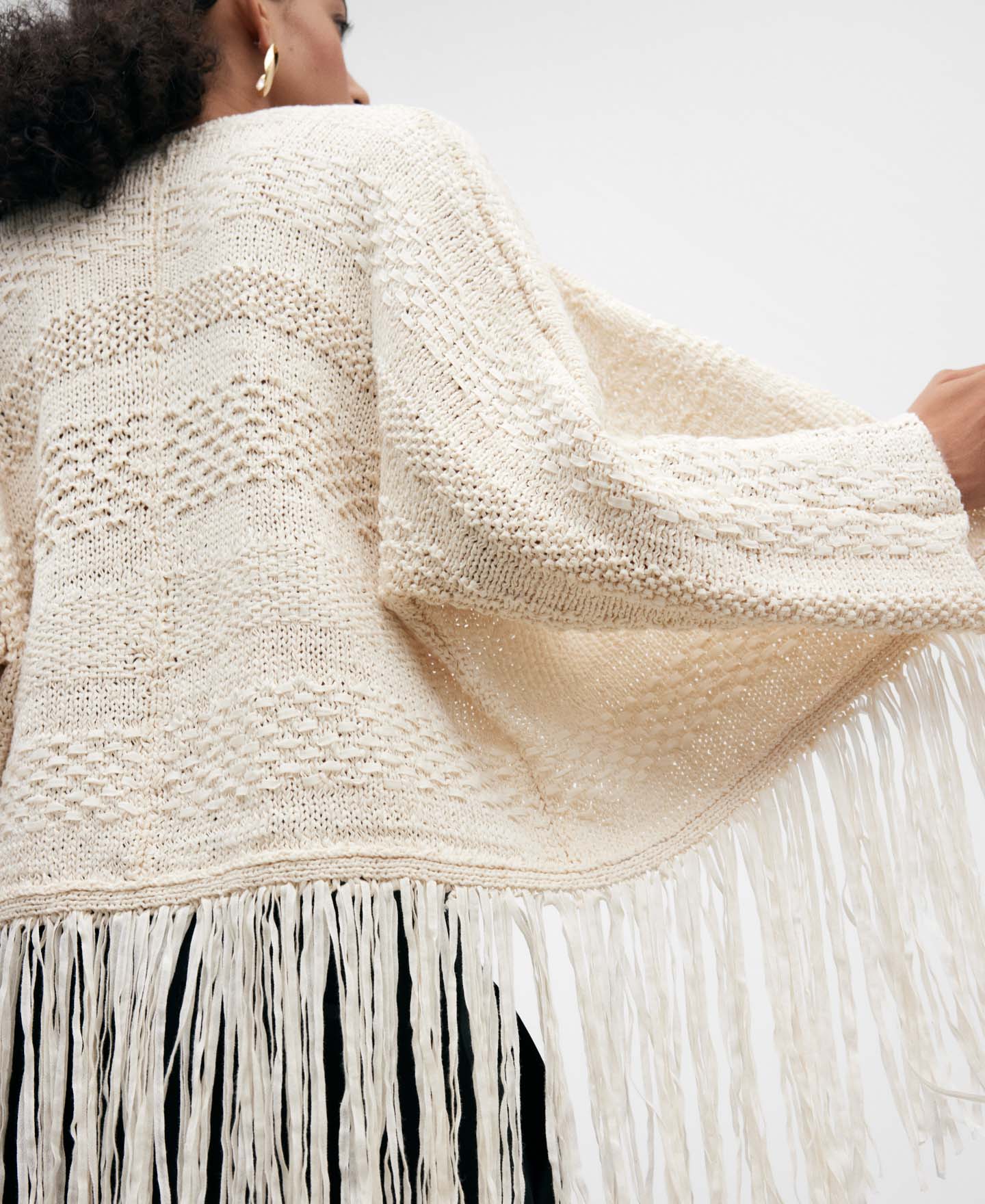 Knitted fringed edge jacket image number 3