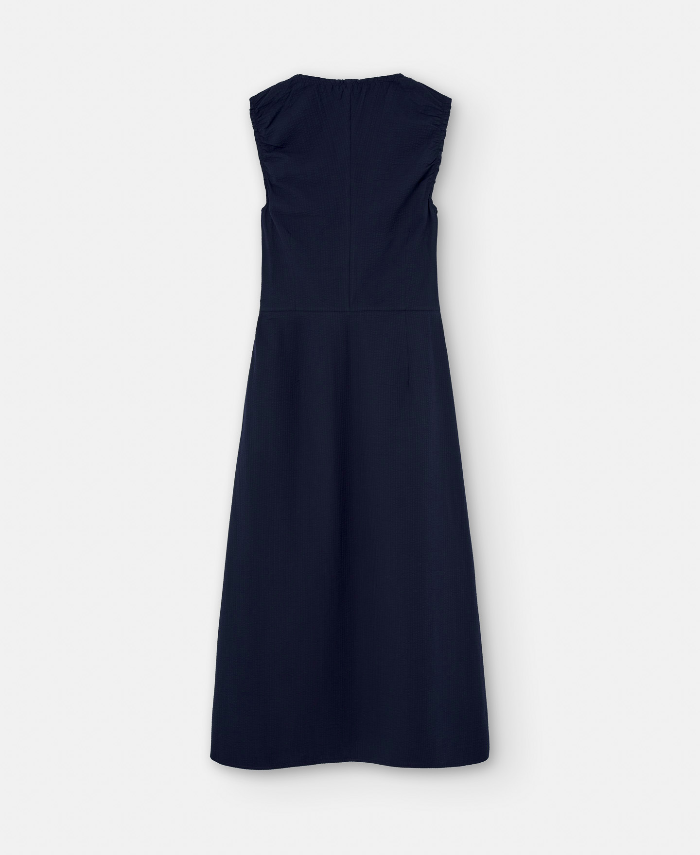 Seersucker dress with gathered neckline image number 5