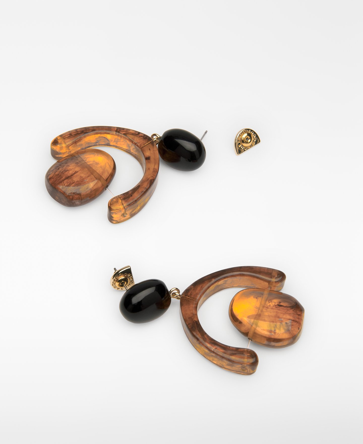 Pendientes piezas m&oacute;viles resina image number 1