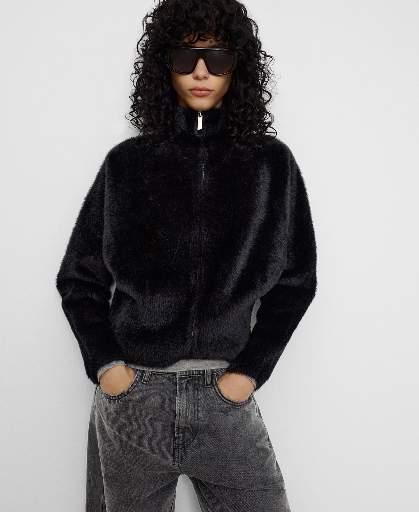 Chaqueta cuello perkins efecto pelo image number 0