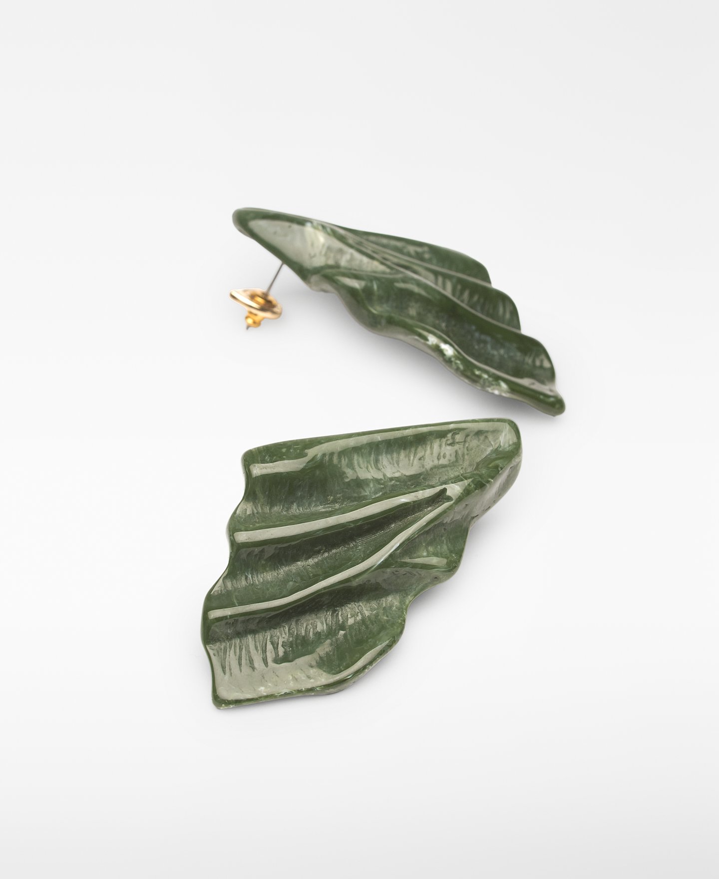 Embossed resin earrings woman image number 1