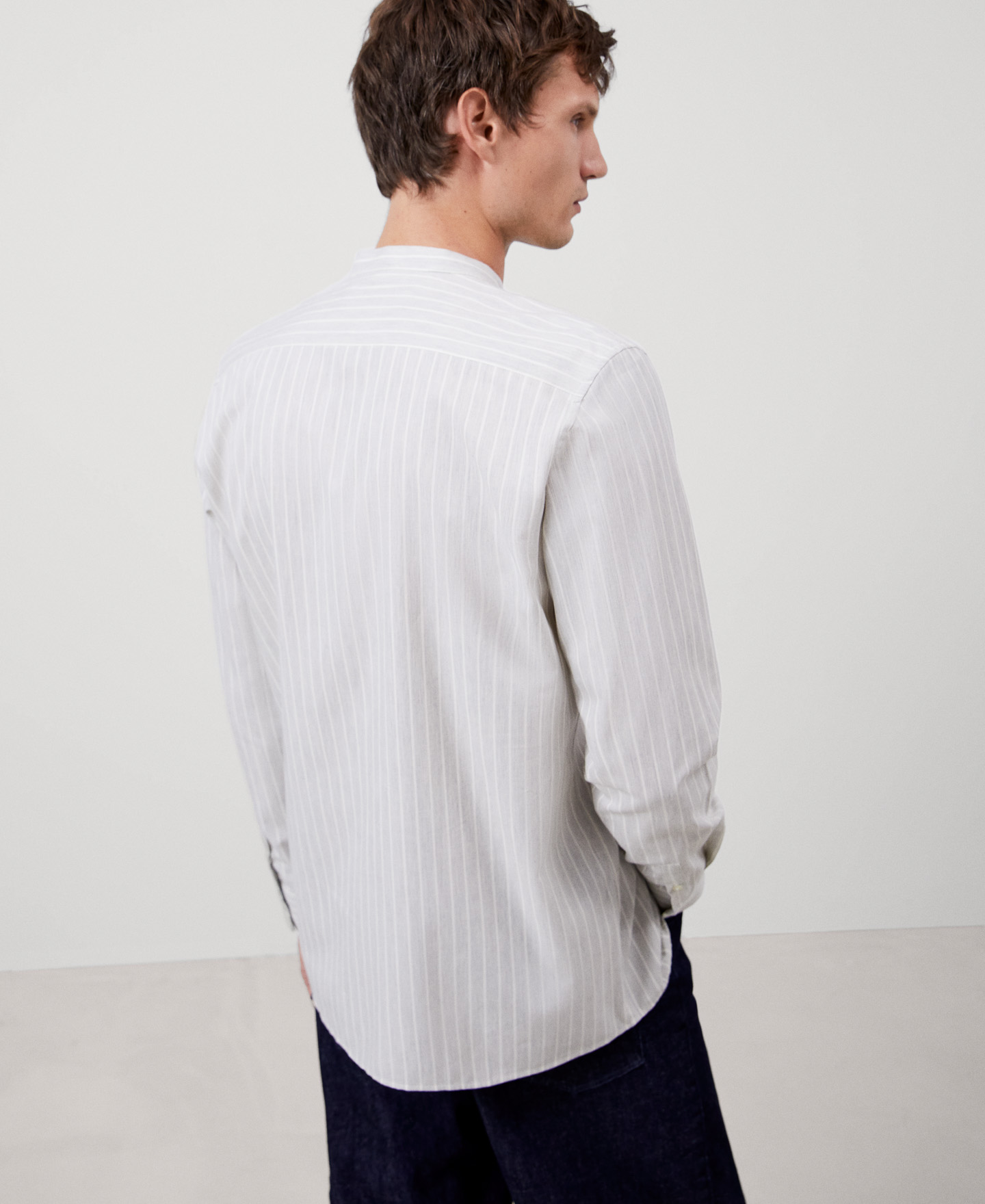 Mandarin collar cotton shirt image number 2