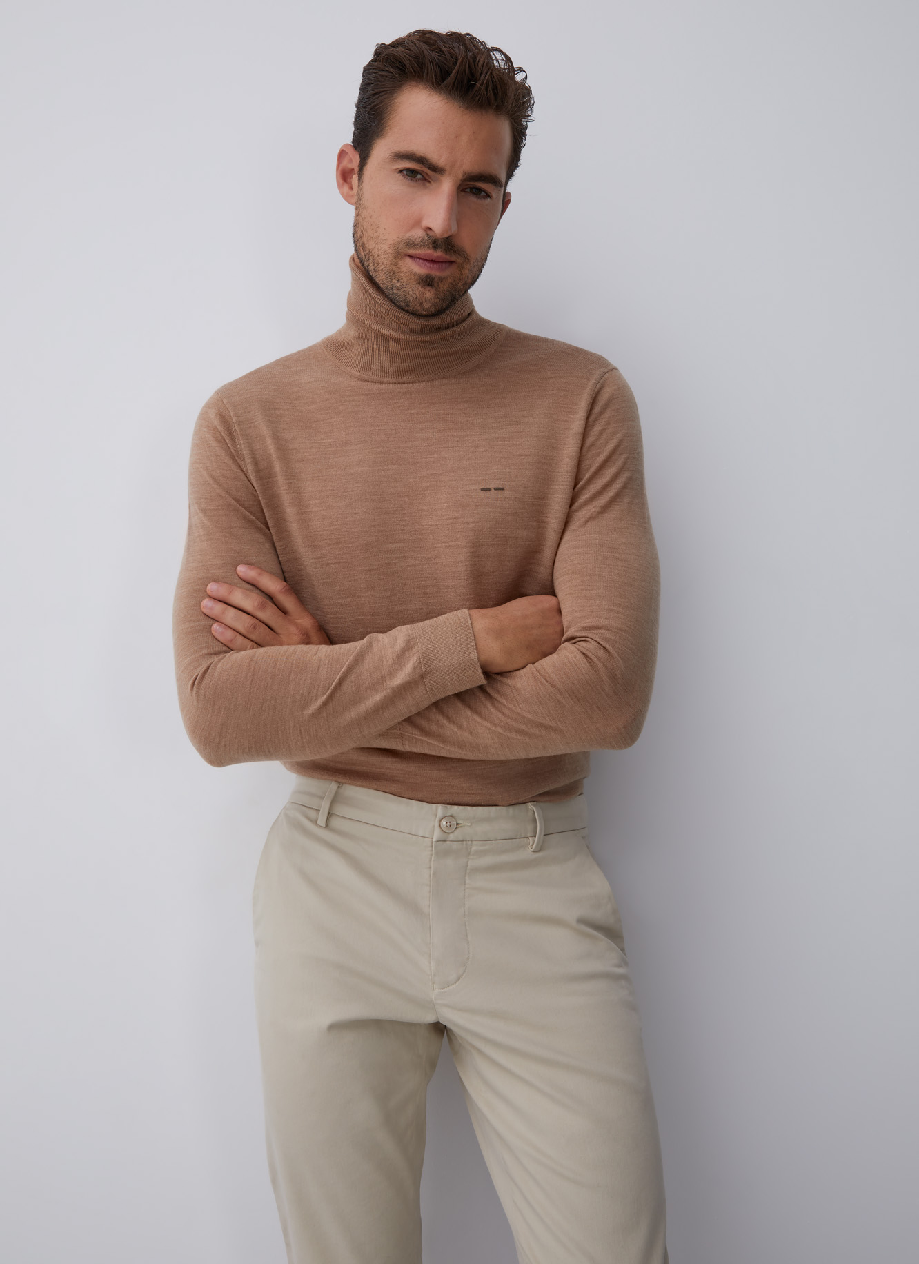 Elastic cotton chino trousers image number 3