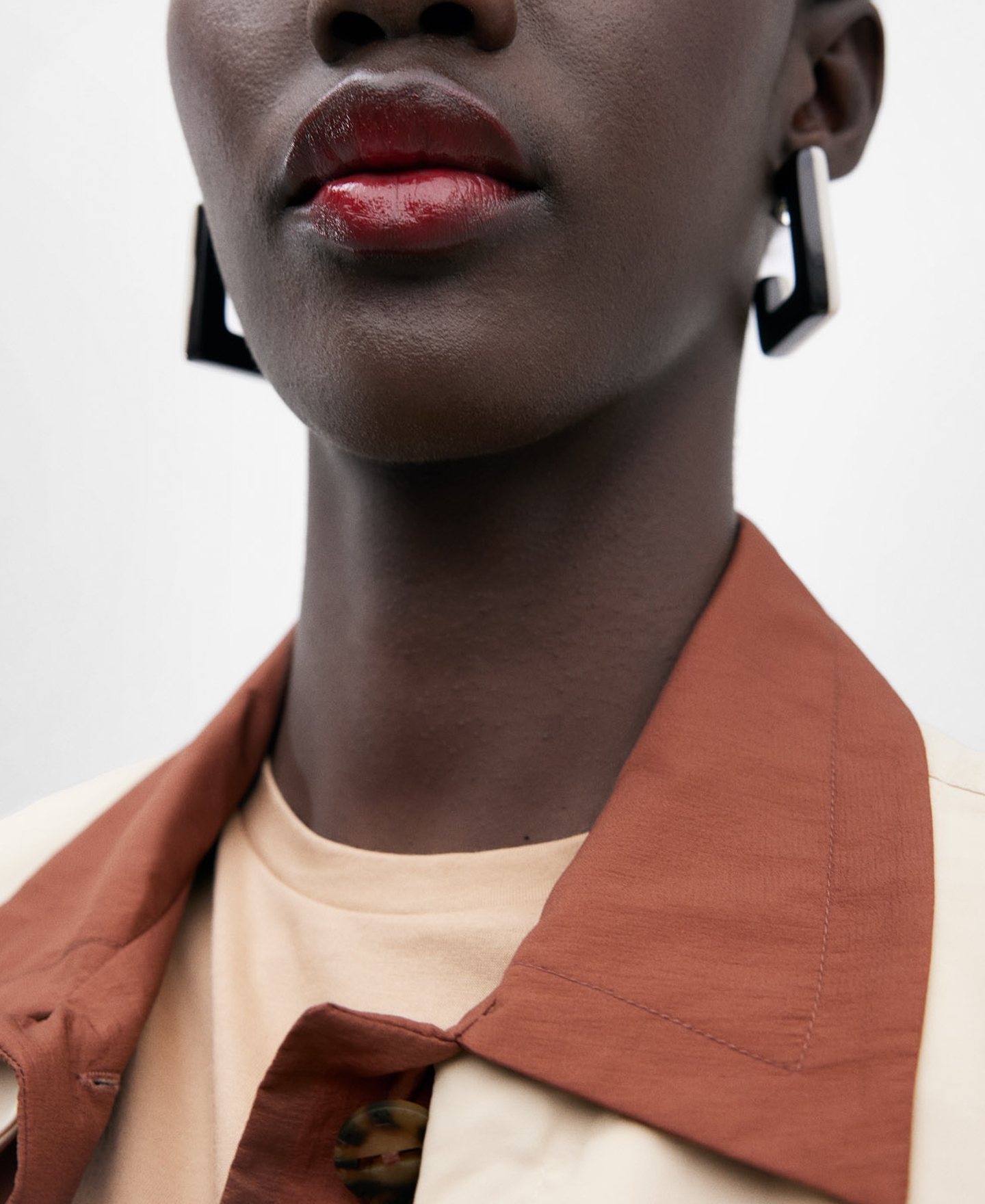Long double fabric trench coat image number 3