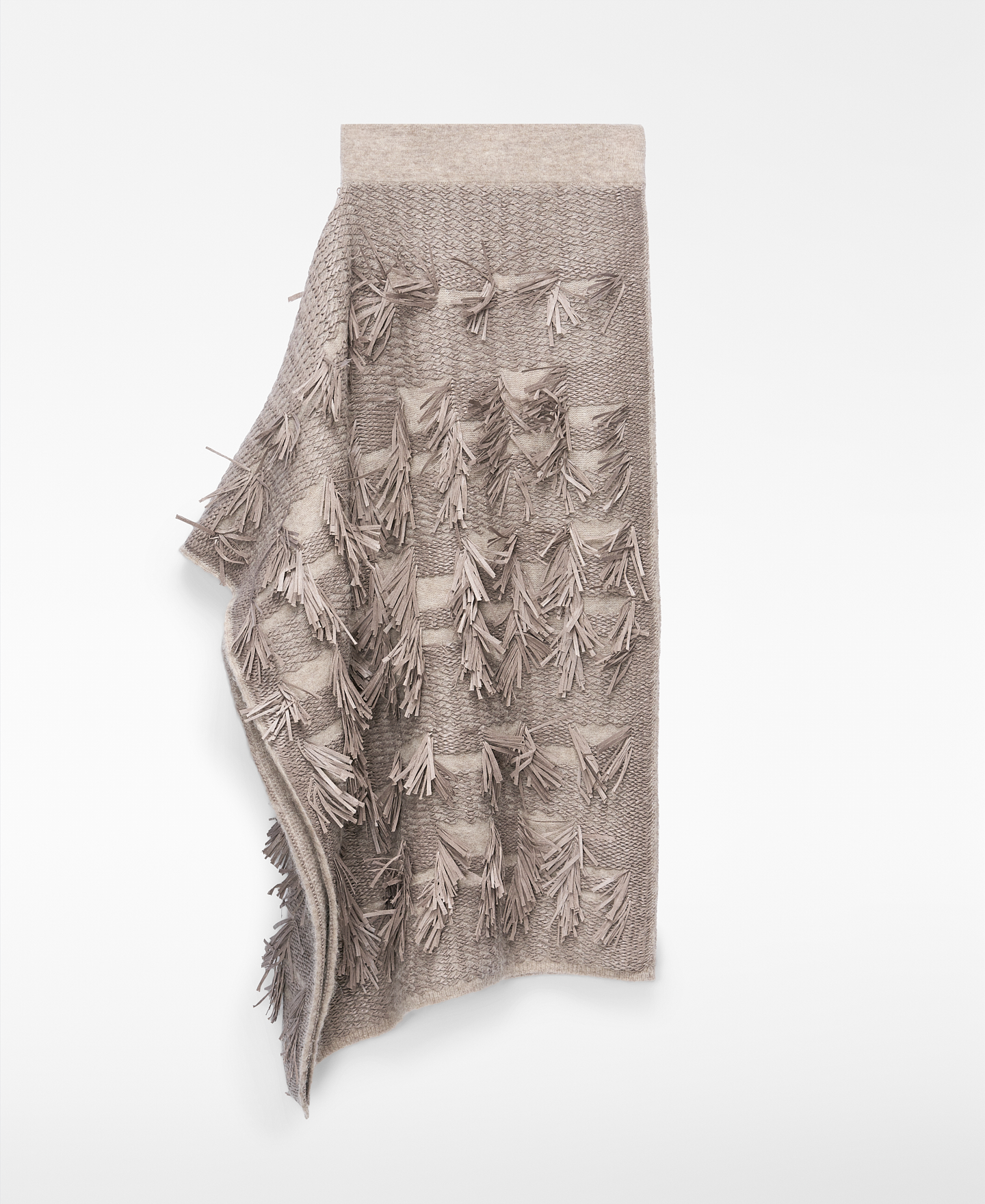 Falda asim&eacute;trica punto jacquard flecos image number 5