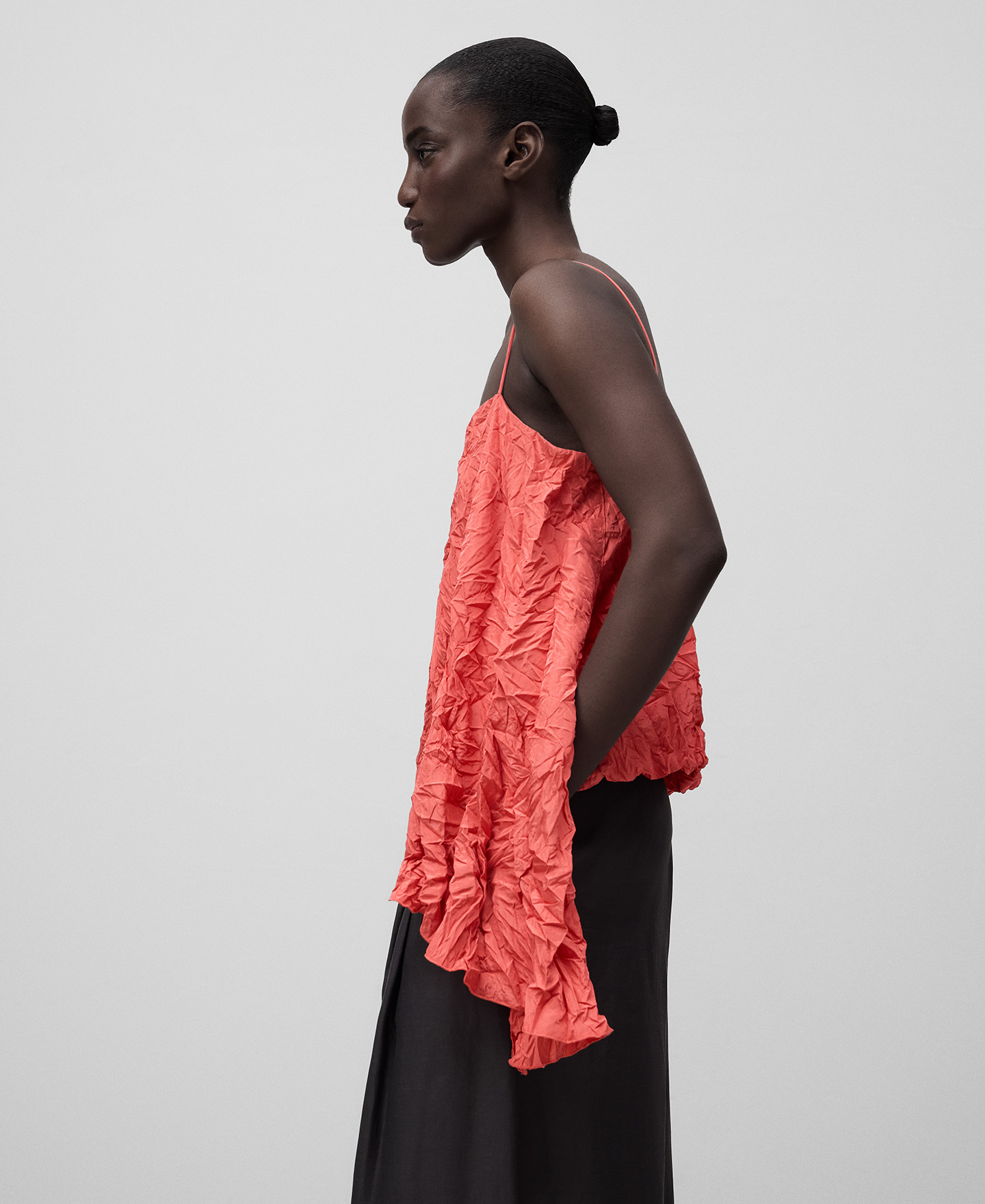 Asymmetrical piece strap top woman image number 3