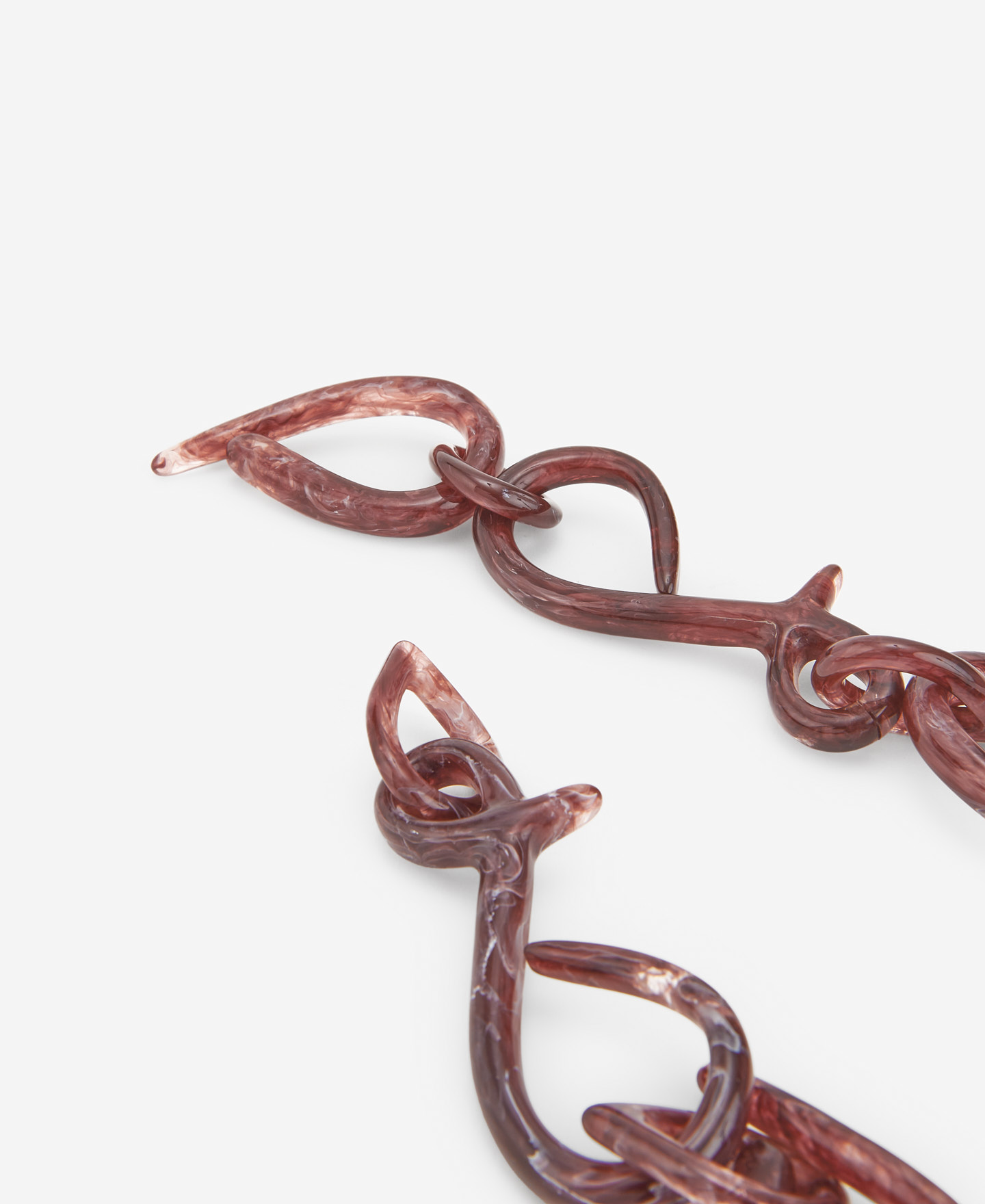 Soltar motif resin necklace image number 2