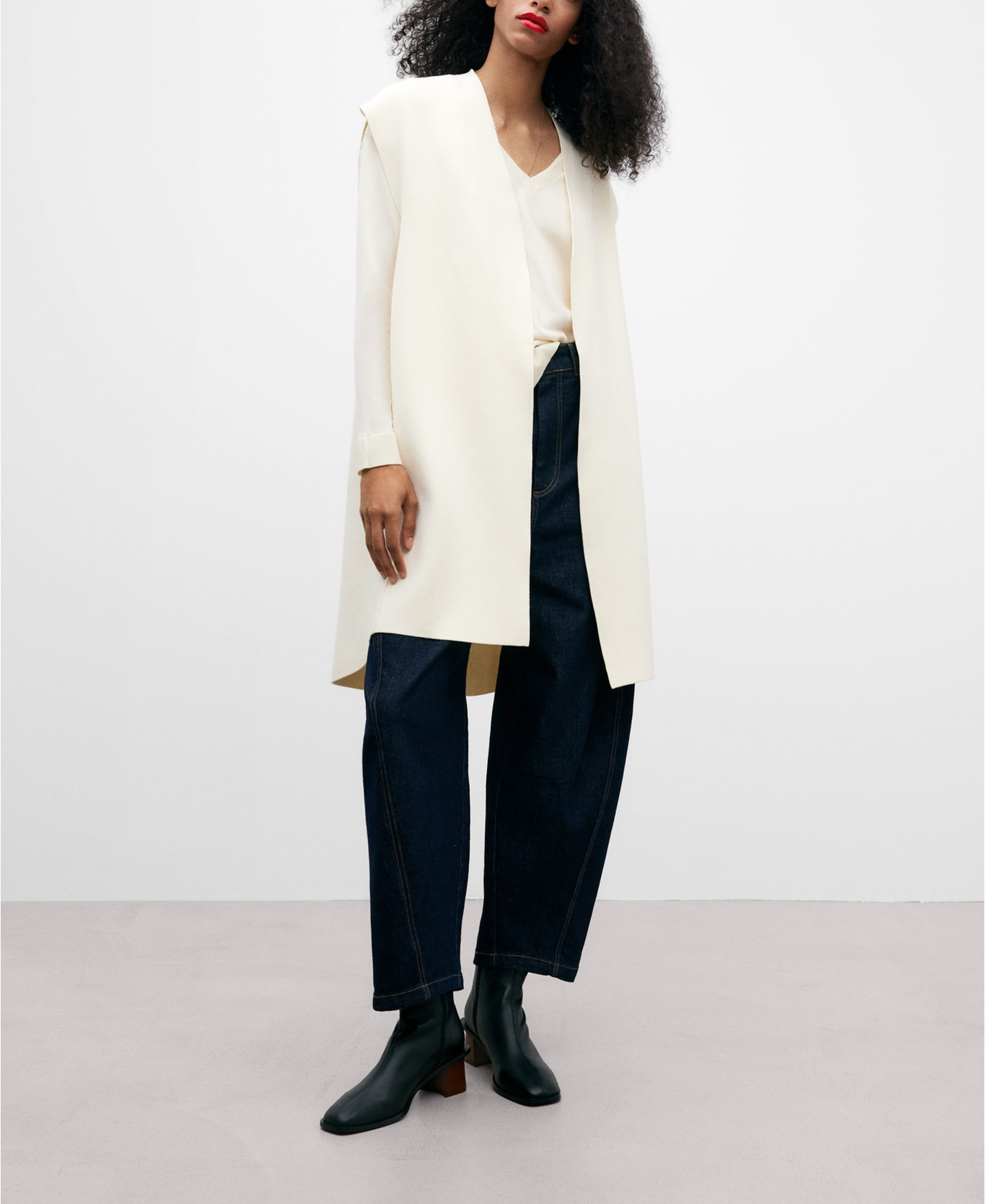 Chaleco punto doble frontura mujer image number 1