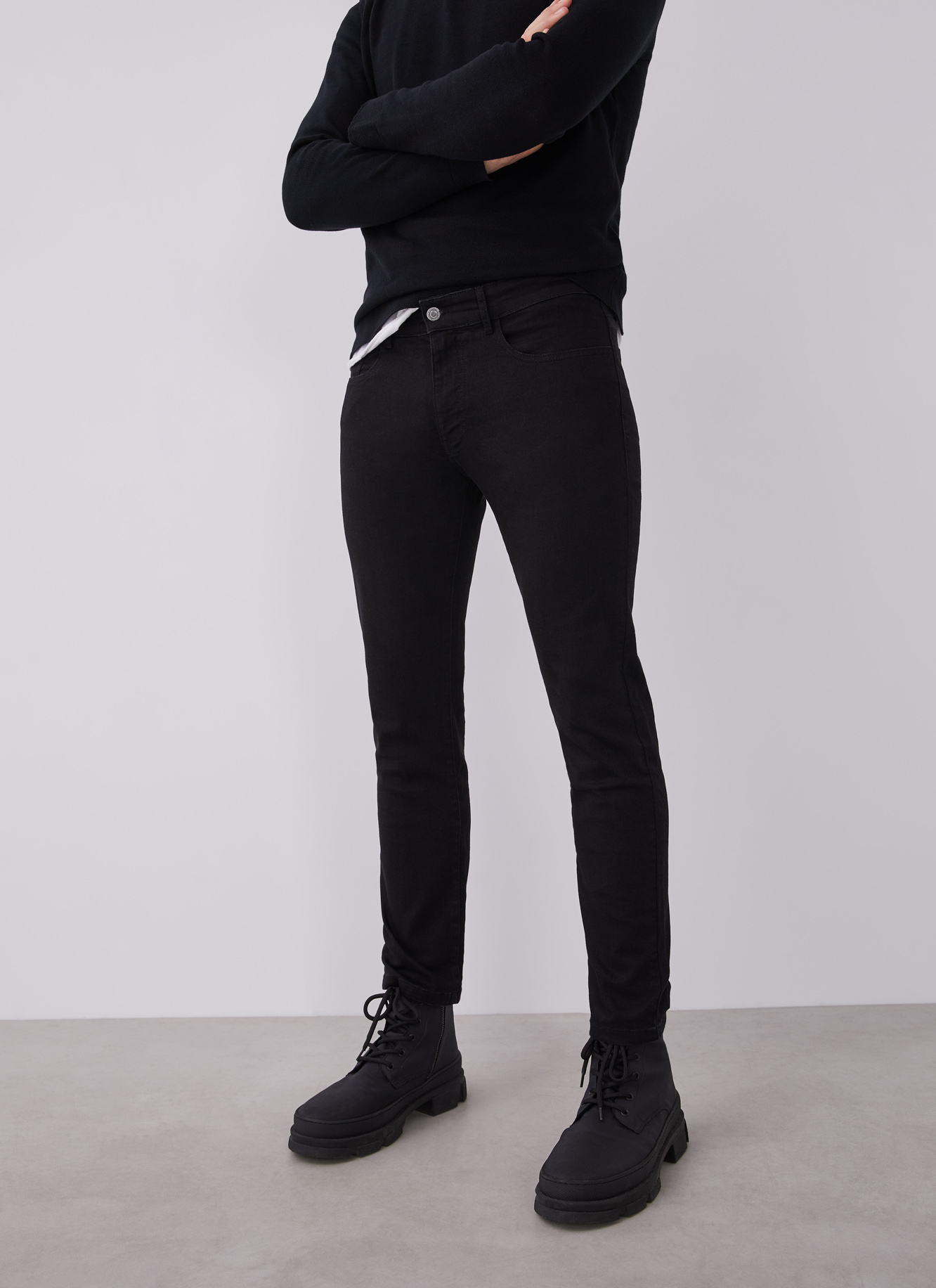 Stretch skinny black trousers image number 0