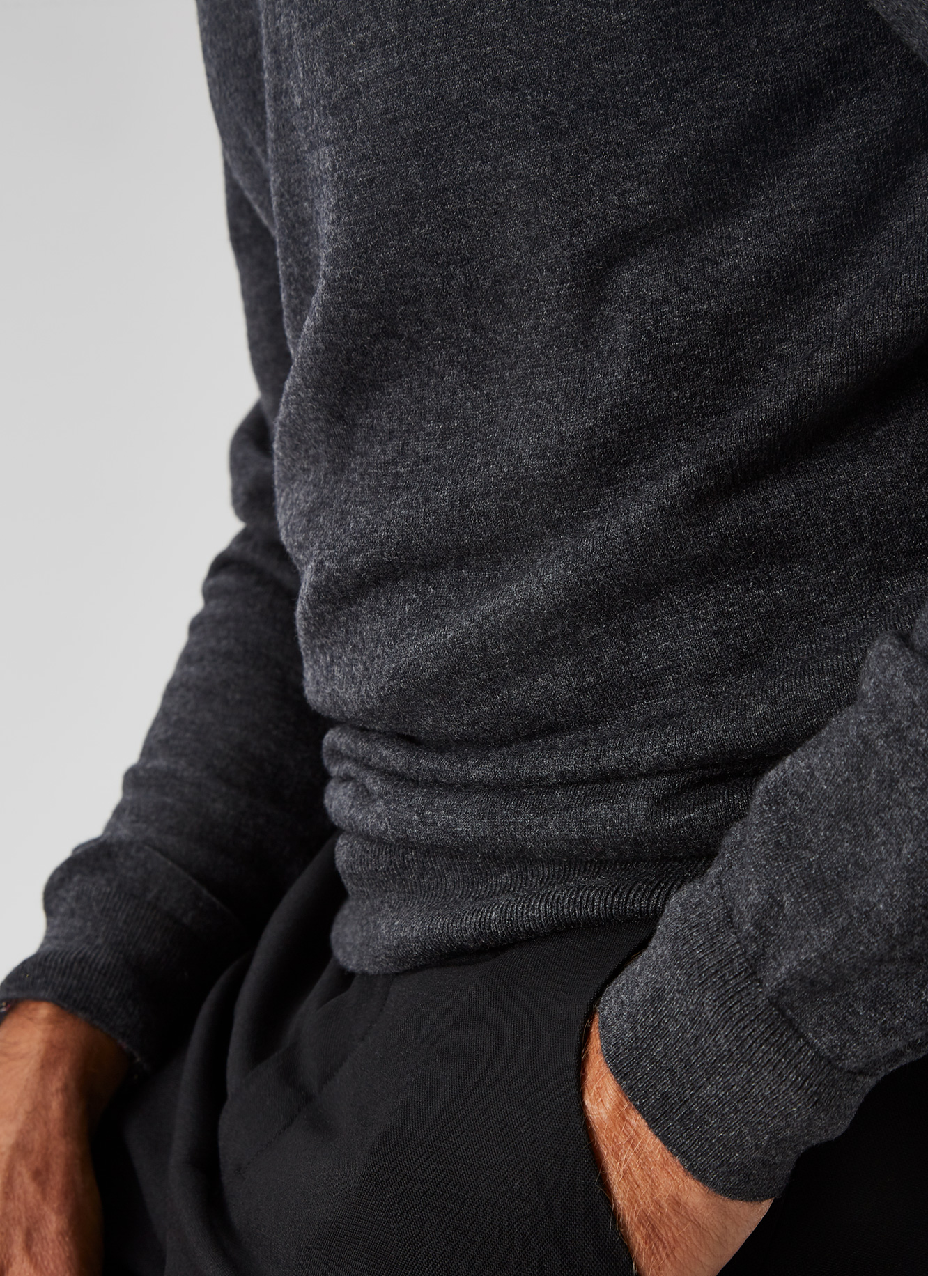 Merino v-neckline sweater image number 1