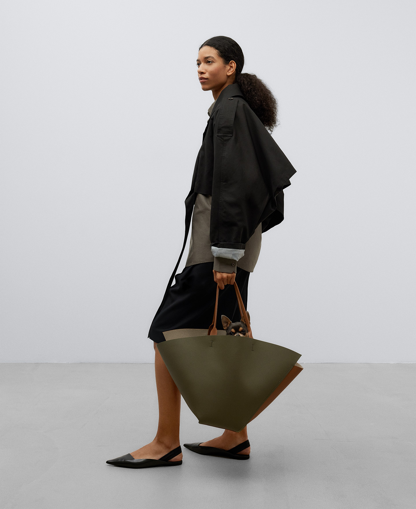 Asymmetric leather shopper bag woman image number 5