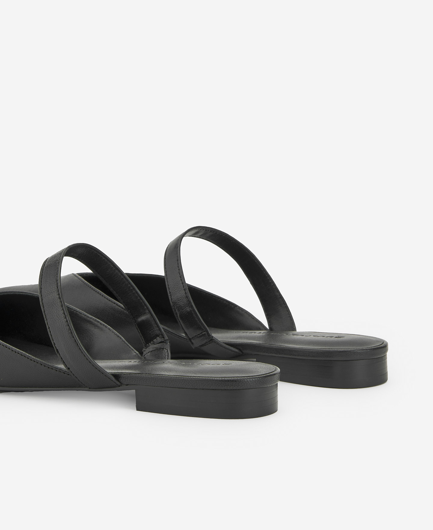 Counterless black leather show image number 2