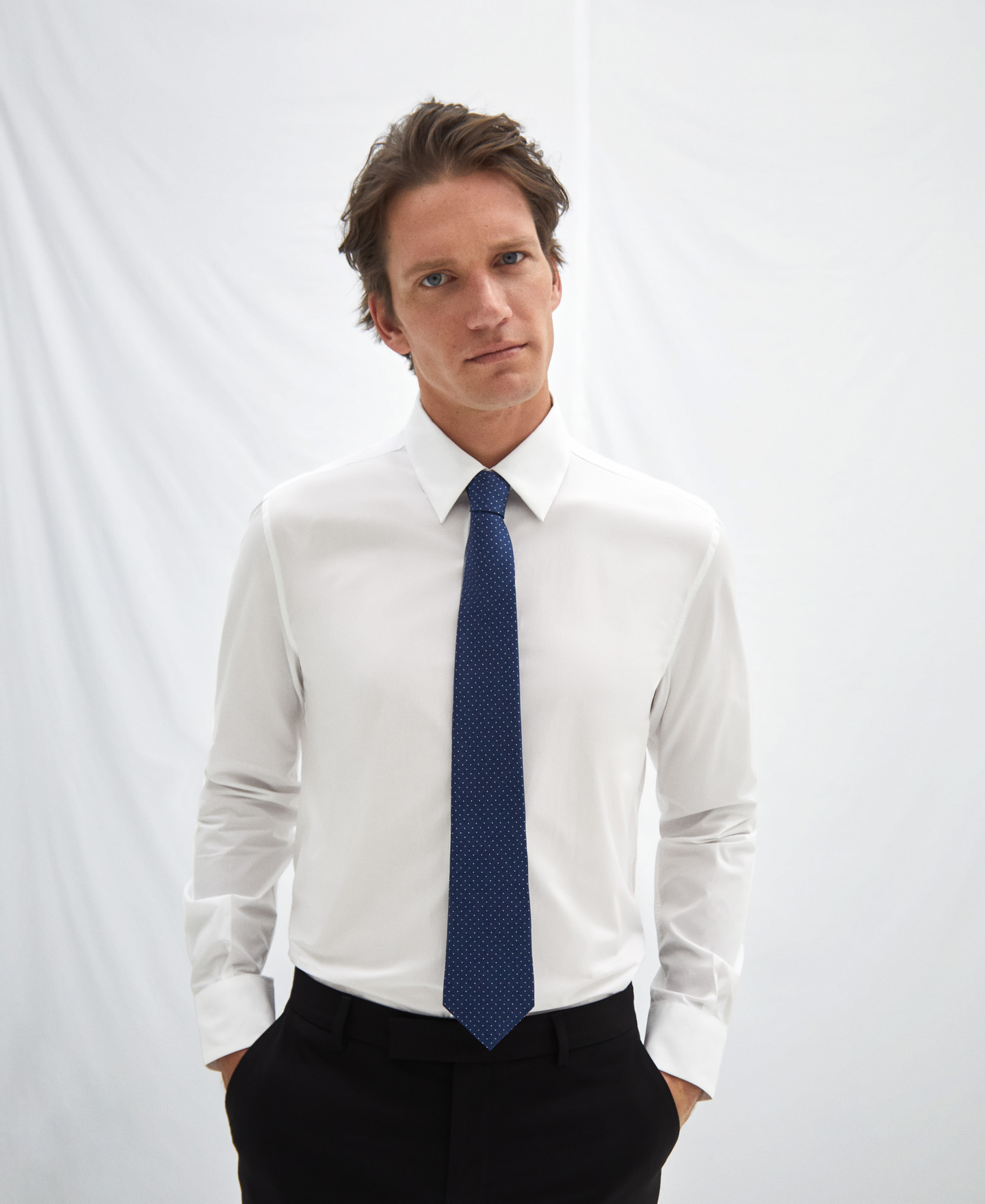Polka dot silk tie image number 3