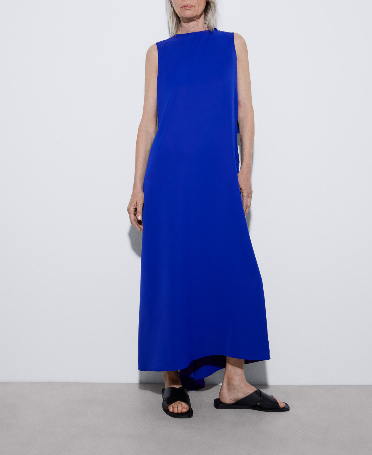 Cocktail dress with draped back image number 1