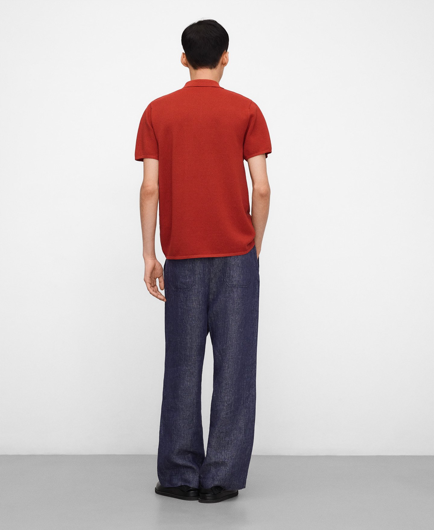 Regular fit structured knit polo shirt image number 2