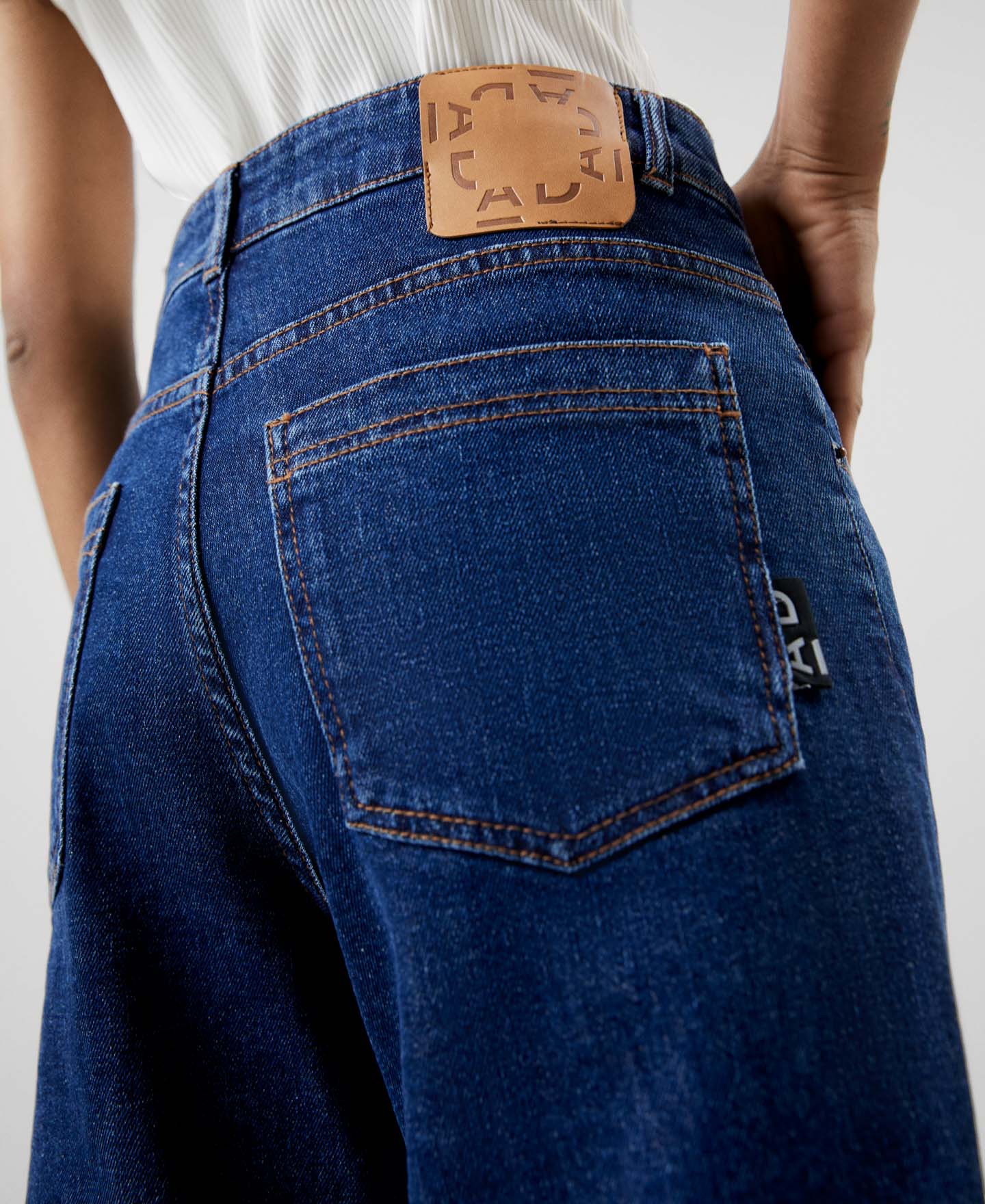 Five pocket denim trousers image number 3