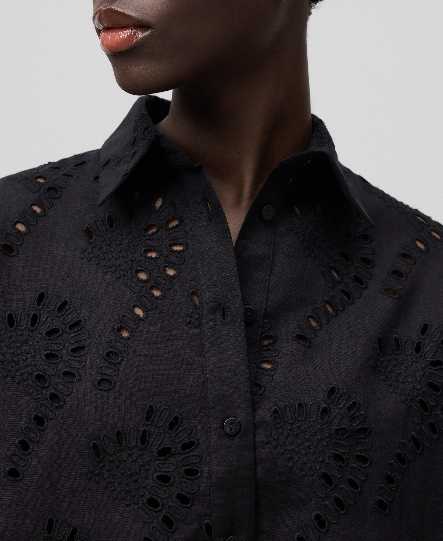 Linen blend embroidered shirt woman image number 3