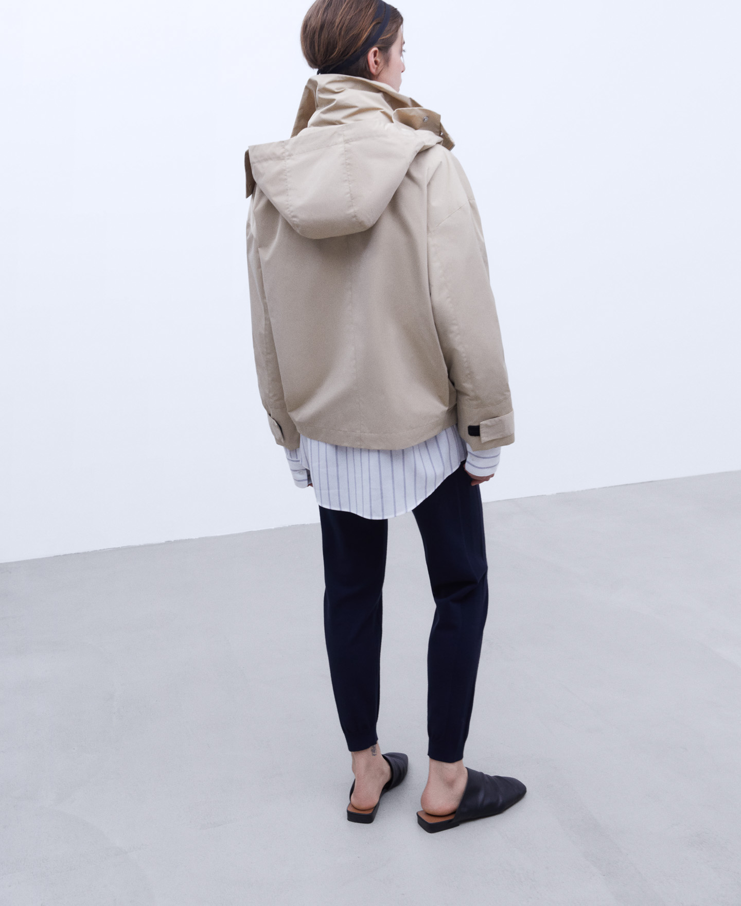 Short hooded trenchcoat image number 2