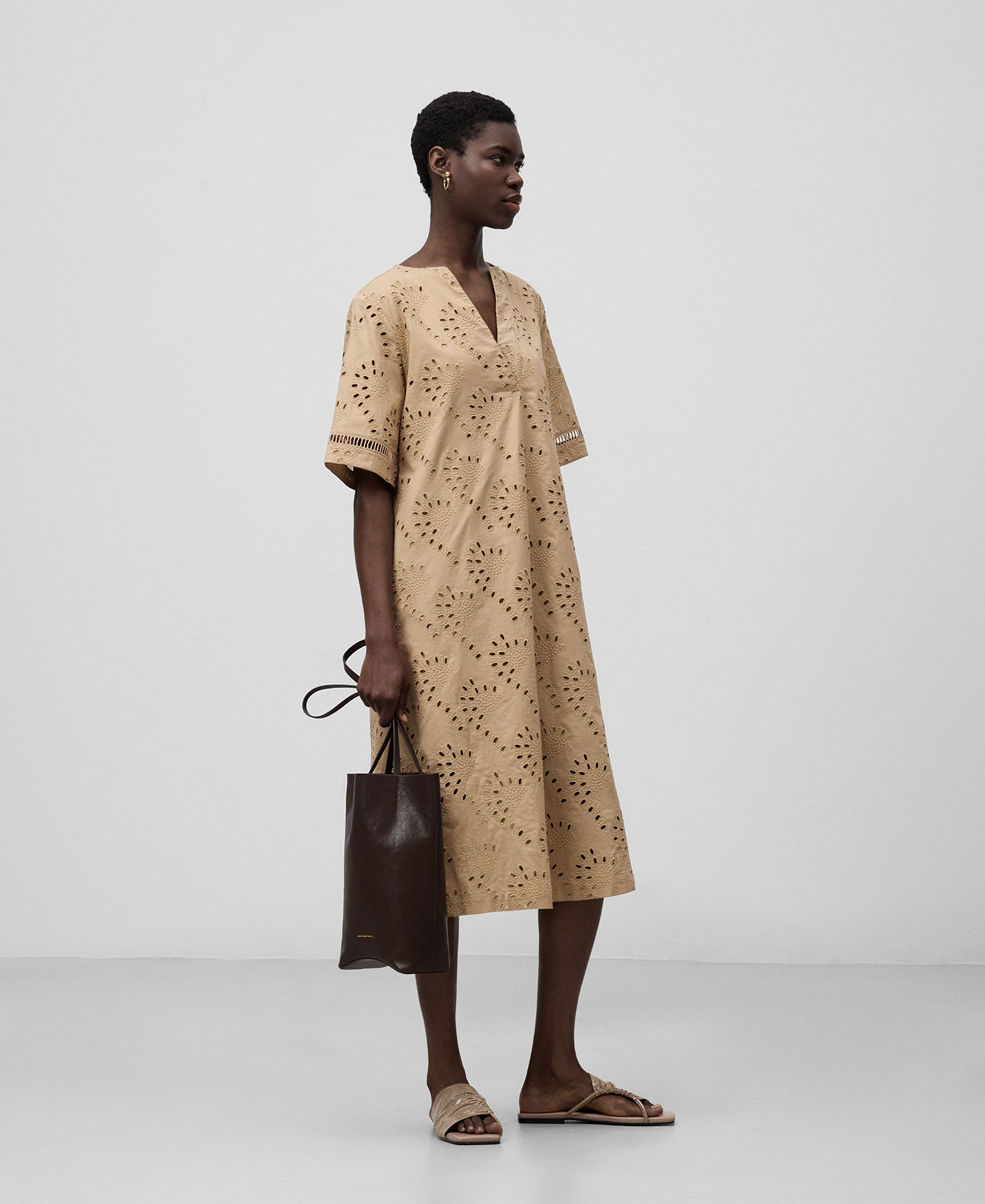 Embroidered poplin kaftan woman image number 1