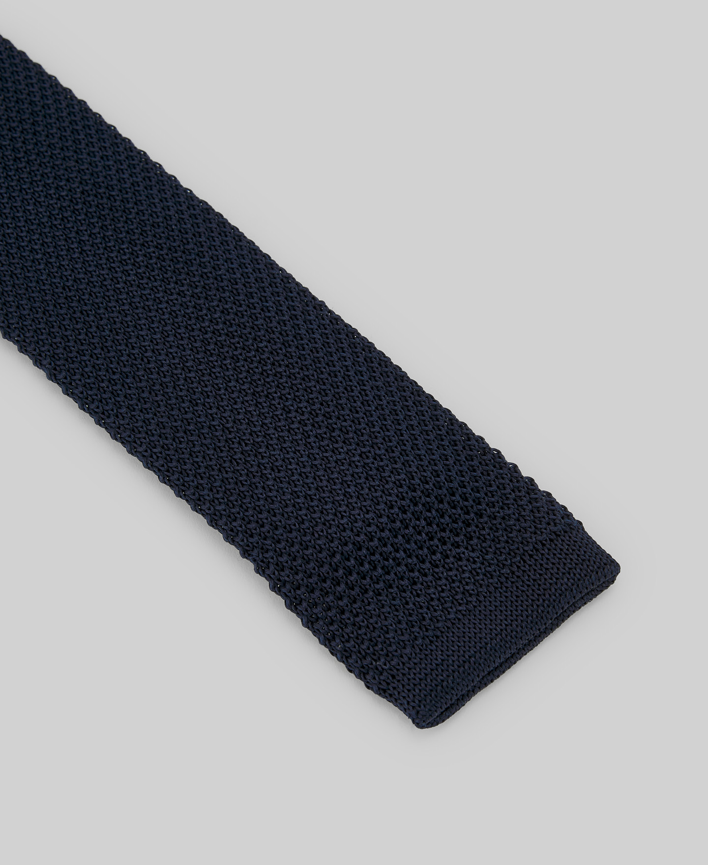 Cravate en soie bleu marine pour homme image number 1
