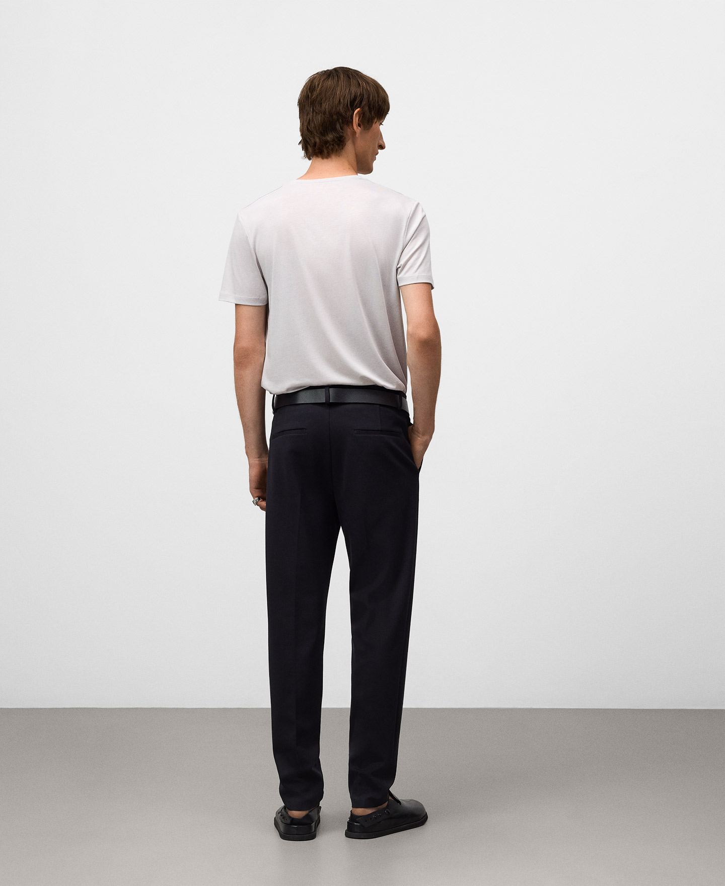 Regular fit short sleeve T-shirt man image number 2